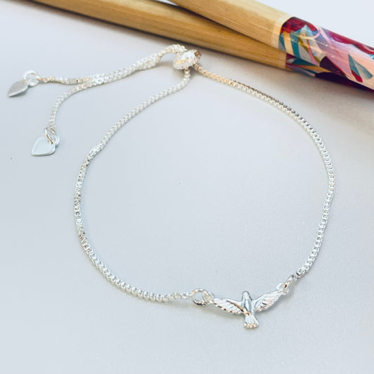 PP27 Pulsera Regulable Espíritu Santo 8 x 15 mm Espesor 1 mm Cadena Veneciana Espesor 1 mm Largo 23 mm Bolita Silicona Terminales Corazón Pulsera Baño Plata
