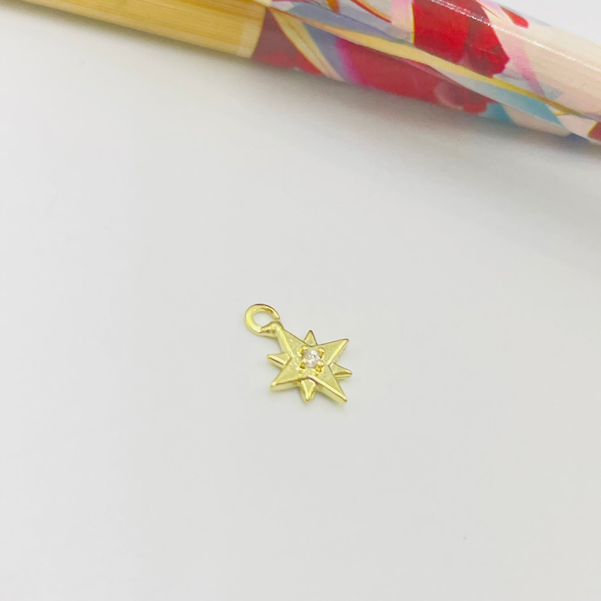 FO552 Estrella Guía 1 Circón Figura Baño Oro Figuras Bañadas en Oro y Plata hecho de Bronce Bañado en Oro 18K