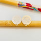 BP101 Base Lijada Estampada en el centro Bordes Irregulares 12 mm más perforación inferior Espesor 0.8 mm Base de Aro Baño Plata Base de Aro hecho de Bronce Bañado en Plata 50 ml Joyas Bañadas en Plata