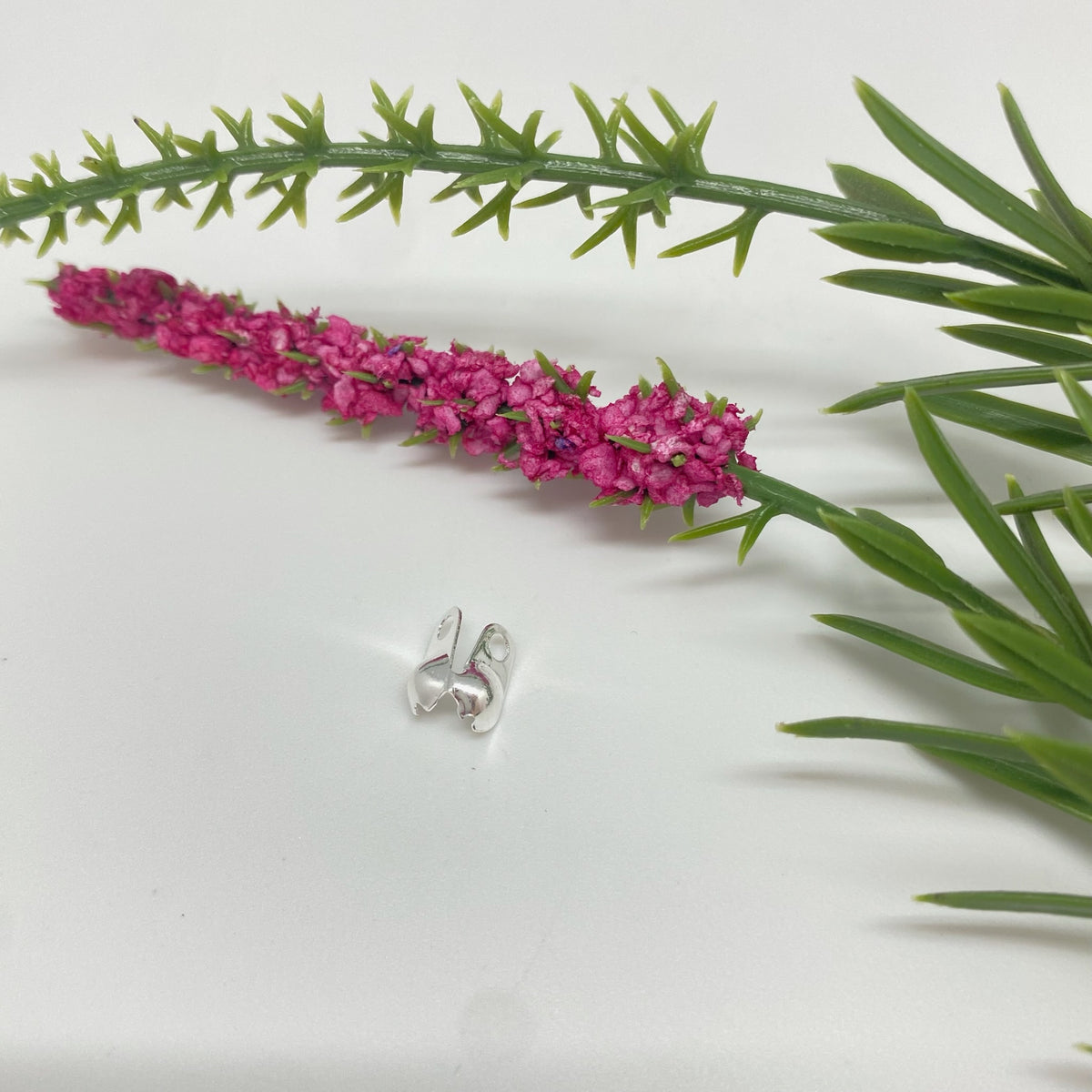 AP156 Tapanudo 2 argollas diá. 3.2 mm VENTA POR UNIAD Accesorio Baño Plata