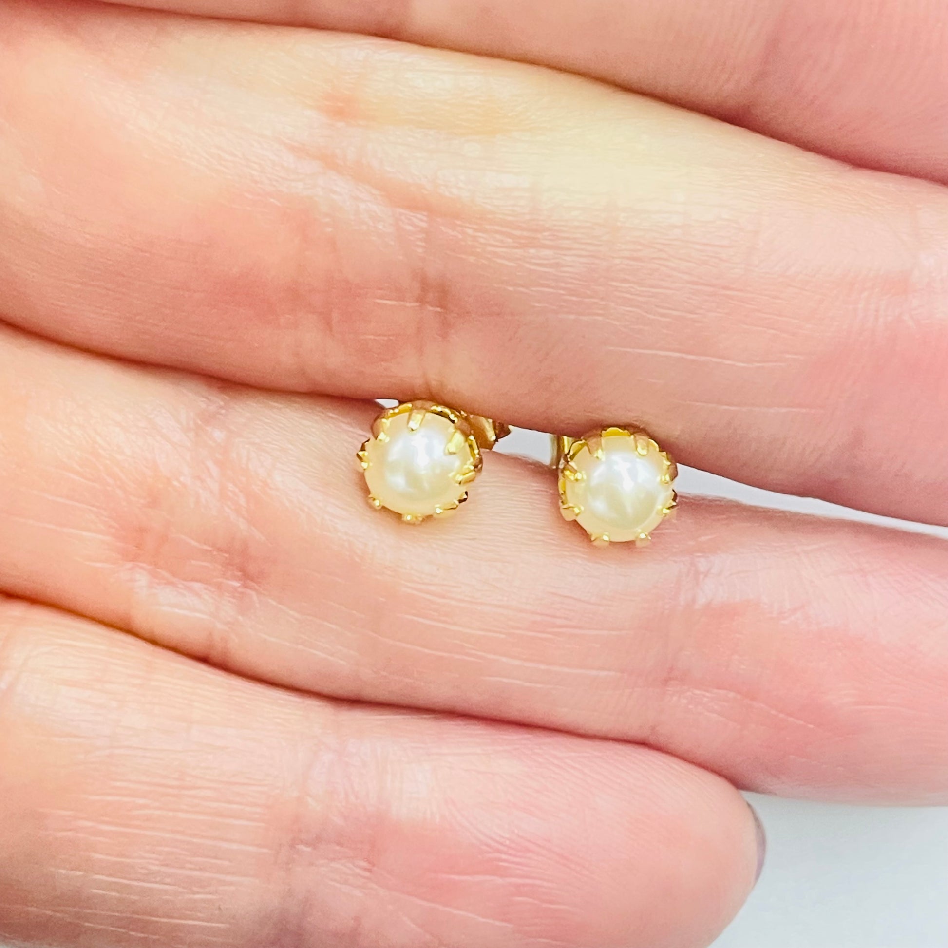 XO162 Aro Perla dia. 5 mm con tope cerrado Aro Baño Oro Aros Bañados en Oro y Plata hecho de Bronce Bañado en Oro 18K Joyas Bañadas en Oro