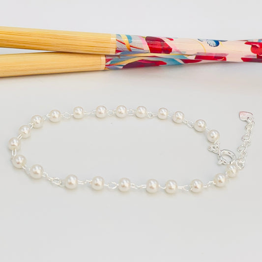Joyas por Mayor Joyas Bañadas en Plata por Mayor Insumos para Joyas PP26 Pulsera Perlas diá. 4 mm y cadena Largo 17.5 mm más extensor de 3 cm con terminal mini corazón Pulsera Baño Plata