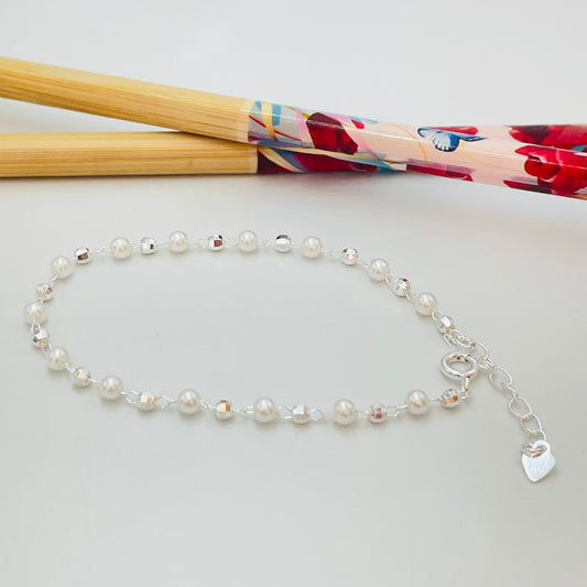 Joyas por Mayor Joyas Bañadas en Plata por Mayor Insumos para Joyas PP25 Pulsera Perlas diá. 3.5 mm y bolitas facetadas 2.8 mm Largo 17.5 cm más extensor con terminal mini corazón Pulsera Baño Plata