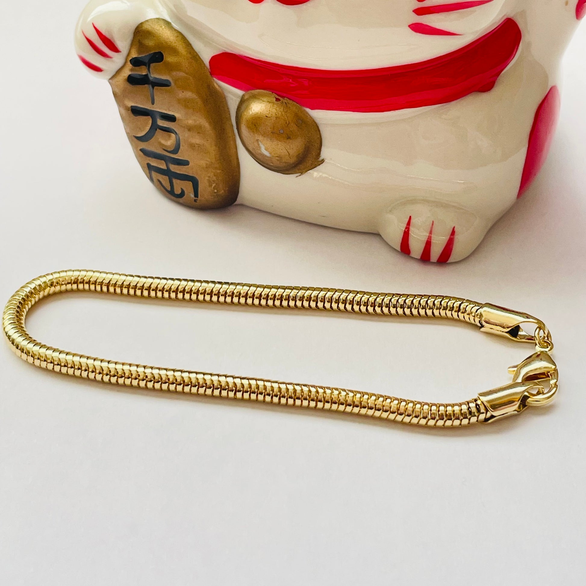 PO18 Pulsera Tipo Pandora Espesor 3 mm Largo 17.7 cm Pulsera Baño Oro Pulseras hecho de Bronce Bañado en Oro 18K Joyas Bañadas en Oro