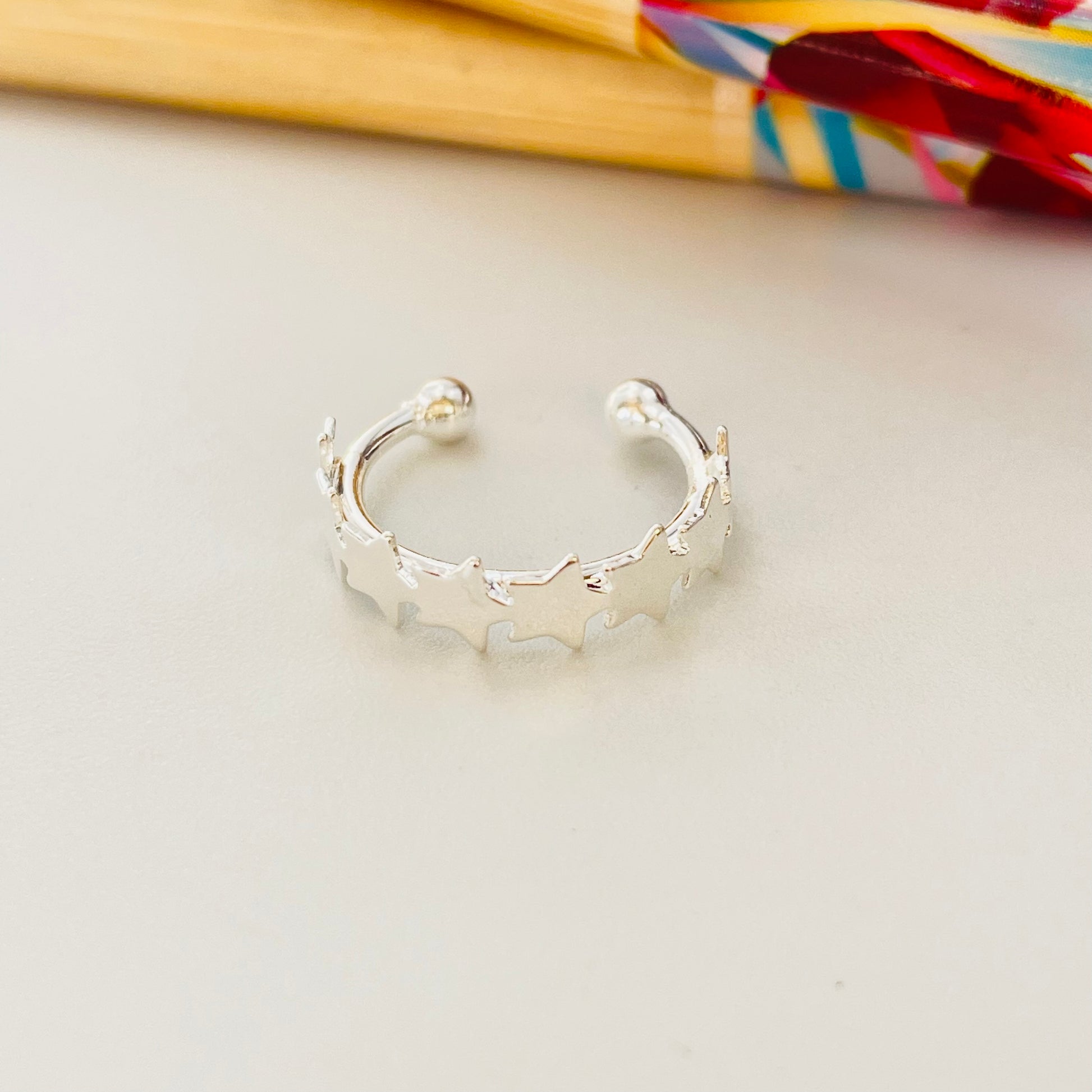 XP411 Cuff Estrellas Diá. 15 mm Ancho estrellitas 4 mm Aro Baño Plata Aros Bañados hecho de Bronce Bañado en Plata 50 ml Joyas Bañadas en Plata