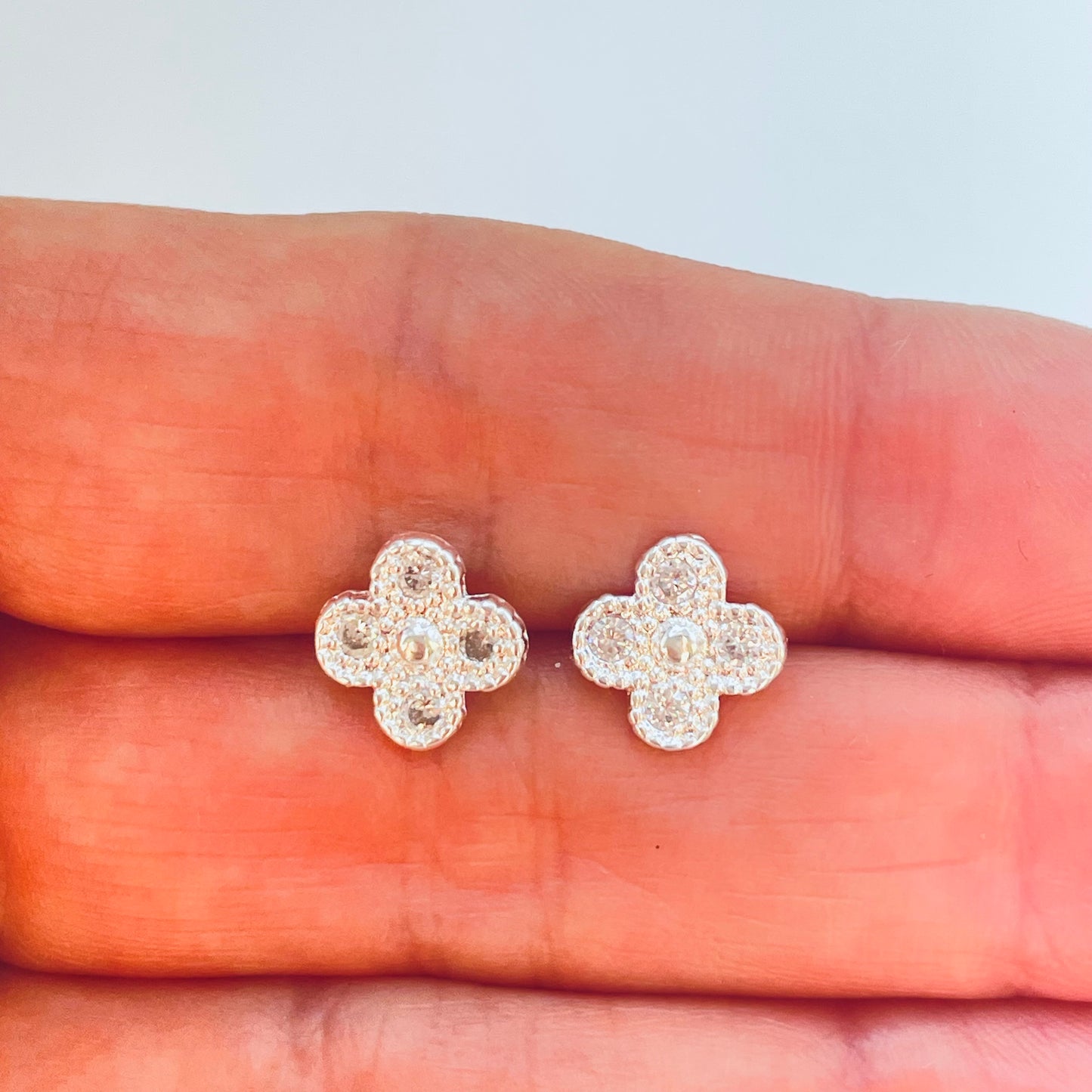 XP555 Aro Trébol Puntas Redondas Circones 10 x 10 mm Espesor 1.2 mm Aro Baño Plata