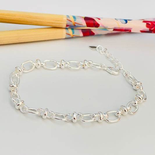 Joyas por Mayor Joyas Bañadas en Plata por Mayor Insumos para Joyas PP23 Pulsera Eslabones Alternados 8 x 5.5 mm Espesor 1 mm Largo 17 cm mas extensor de 3 cm terminal mini corazón Pulsera Baño Plata