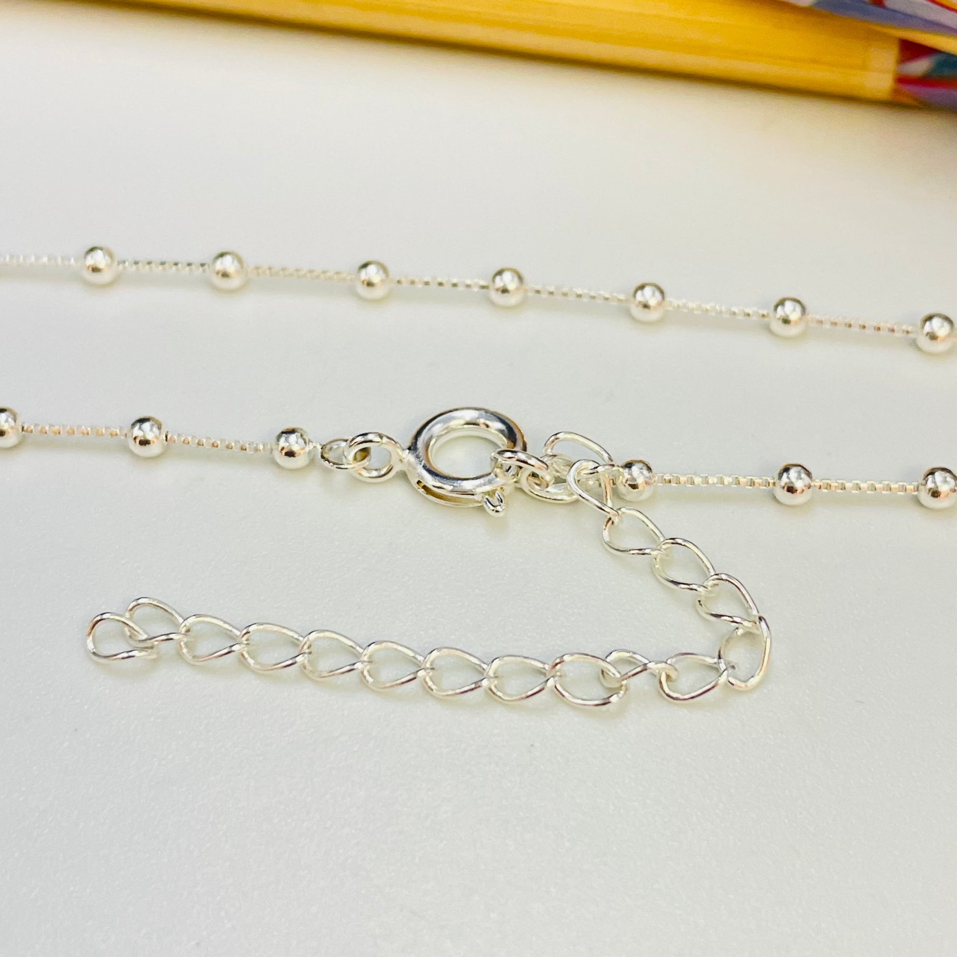 Joyas por Mayor Joyas Bañadas en Plata por Mayor Insumos para Joyas PP22 Pulsera Bolitas diá. 2 mm cadena veneciana espesor 0.8 mm Largo 16 cm más extensor de 5 cm Pulsera Baño Plata