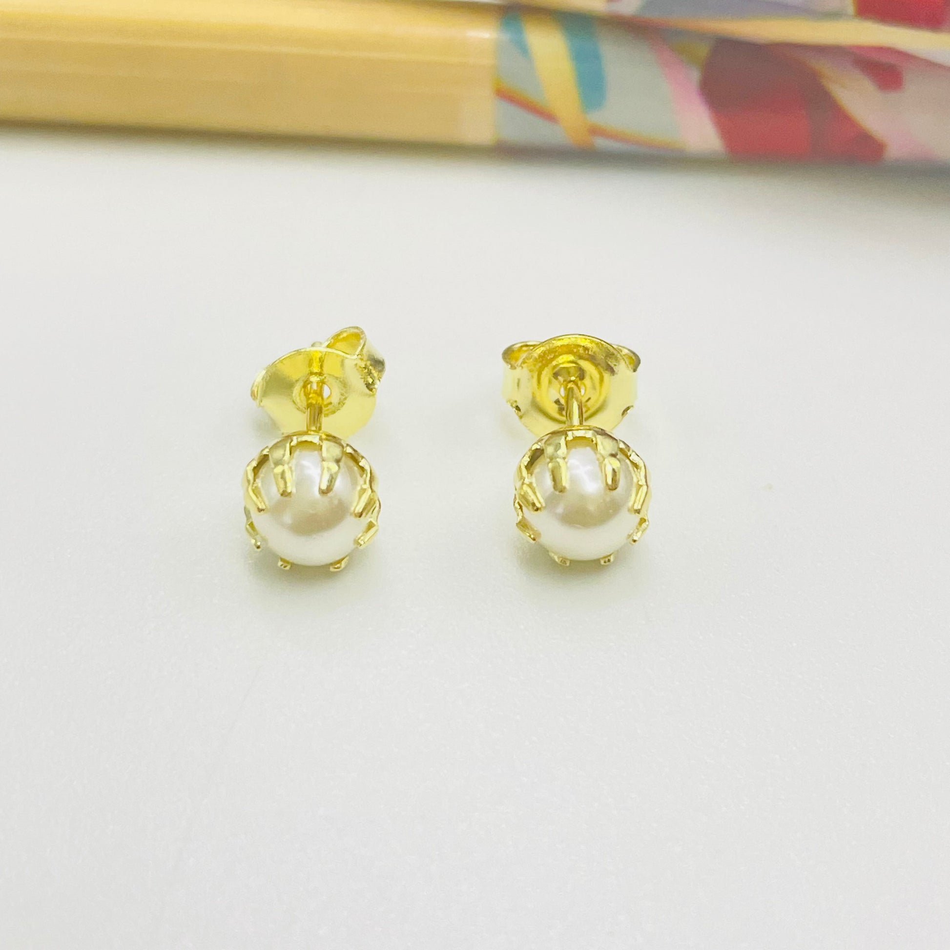XO162 Aro Perla dia. 5 mm con tope cerrado Aro Baño Oro Aros Bañados en Oro y Plata hecho de Bronce Bañado en Oro 18K Joyas Bañadas en Oro