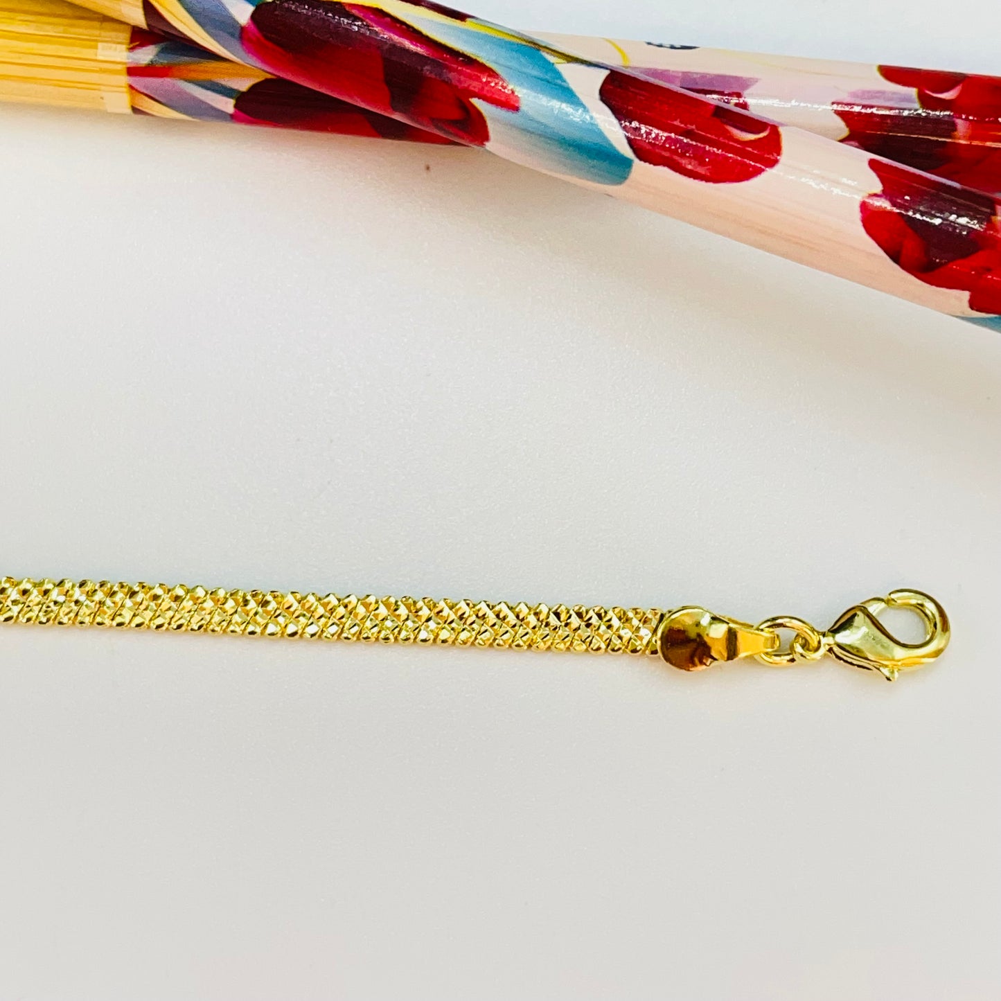 PO29 Pulsera Cinta Texturada doble espesor Ancho 3 mm Espesor 1.3 mm Largo 15 cm Pulsera Baño Oro