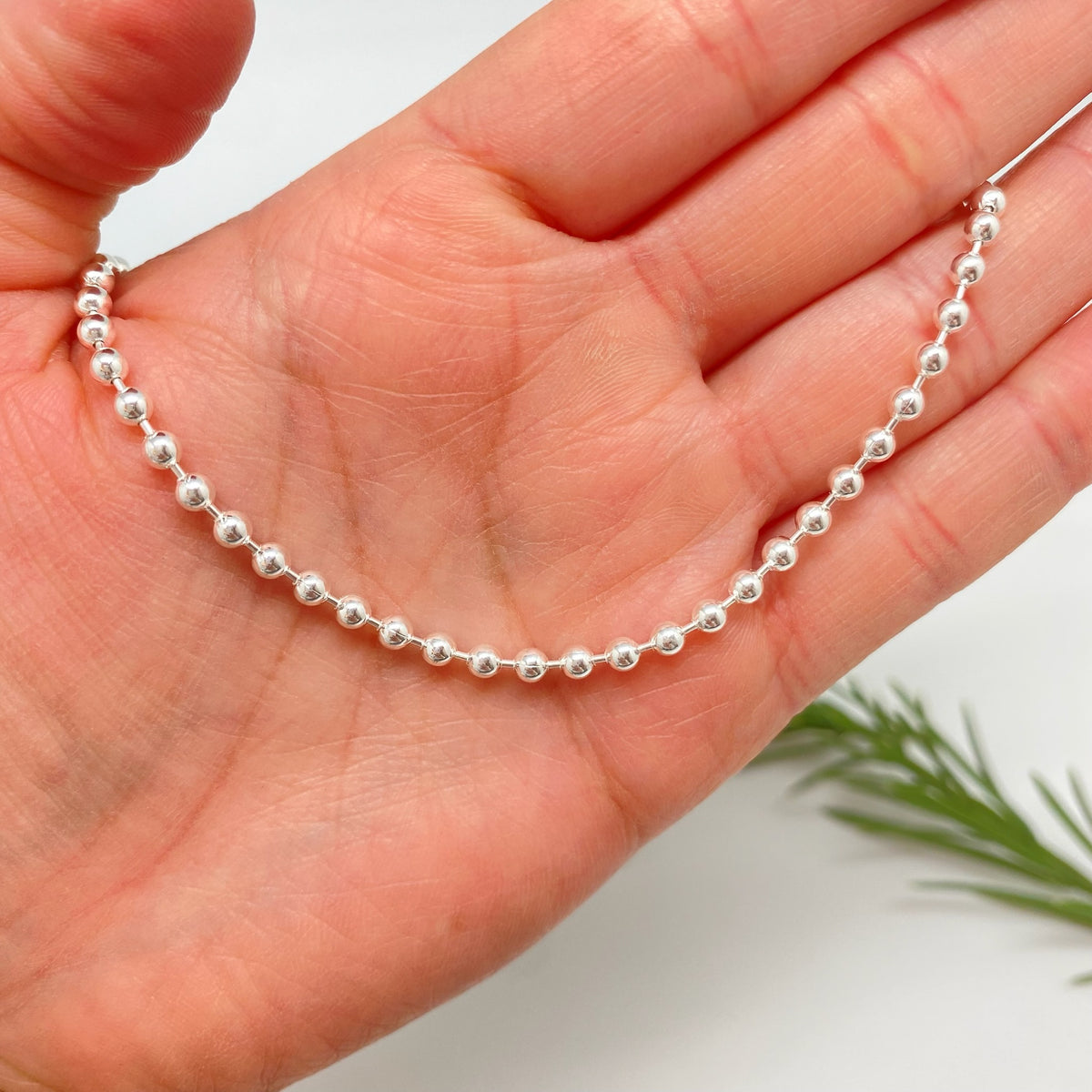 CP248 Chocker o collar de bolitas 3mm y mini tubitos Largo 36 cm más extensor de 10 cm Collar Terminado Baño Plata