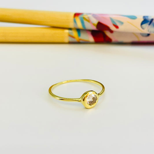 WO58 Anillo solitario circon cristal 5 mm argolla 1 mm espesor Anillo Baño Oro Anillos Bañados hecho de Bronce Bañado en Oro 18K Joyas Bañadas en Oro