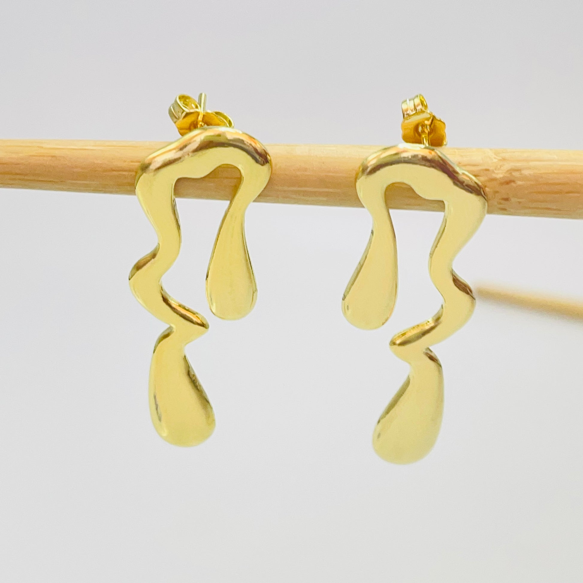 Joyas por Mayor Joyas Bañadas en Oro por Mayor Insumos para Joyas XO474 Aro Orgánico doble 38 x 14 mm Espesor 1.2 mm Aro Baño Oro