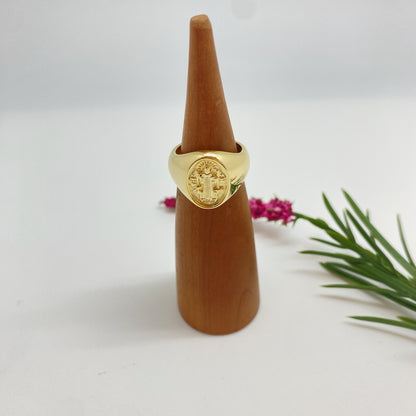 Joyas por Mayor Joyas Bañadas en Oro por Mayor Insumos para Joyas WO77 Anillo Tipo Chevalier San Benito Esfera Ovalada 15 x 11 mm Ancho argolla 3 mm Anillo Baño Oro