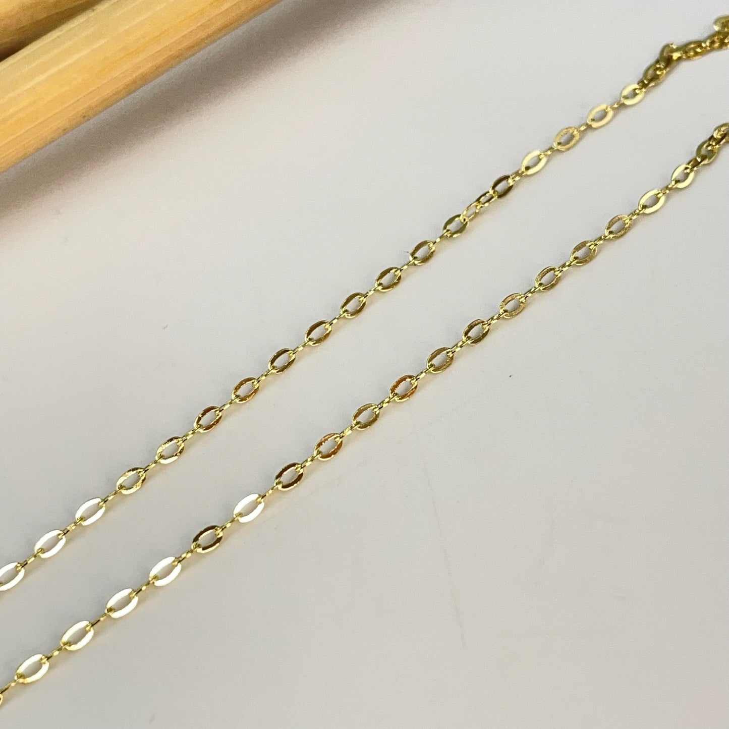 CO190 Collar Cascada Monstera Cadena candado eslabón 1.5 mm Largo 45 cm Monstera 17x10 mm Largo Cascada 7.4 cm Mini Monstera 12x8 mm Collar Terminado Baño Oro Cadenas Bañadas hecho de Bronce Bañado en Oro 18K Joyas Bañadas en Oro