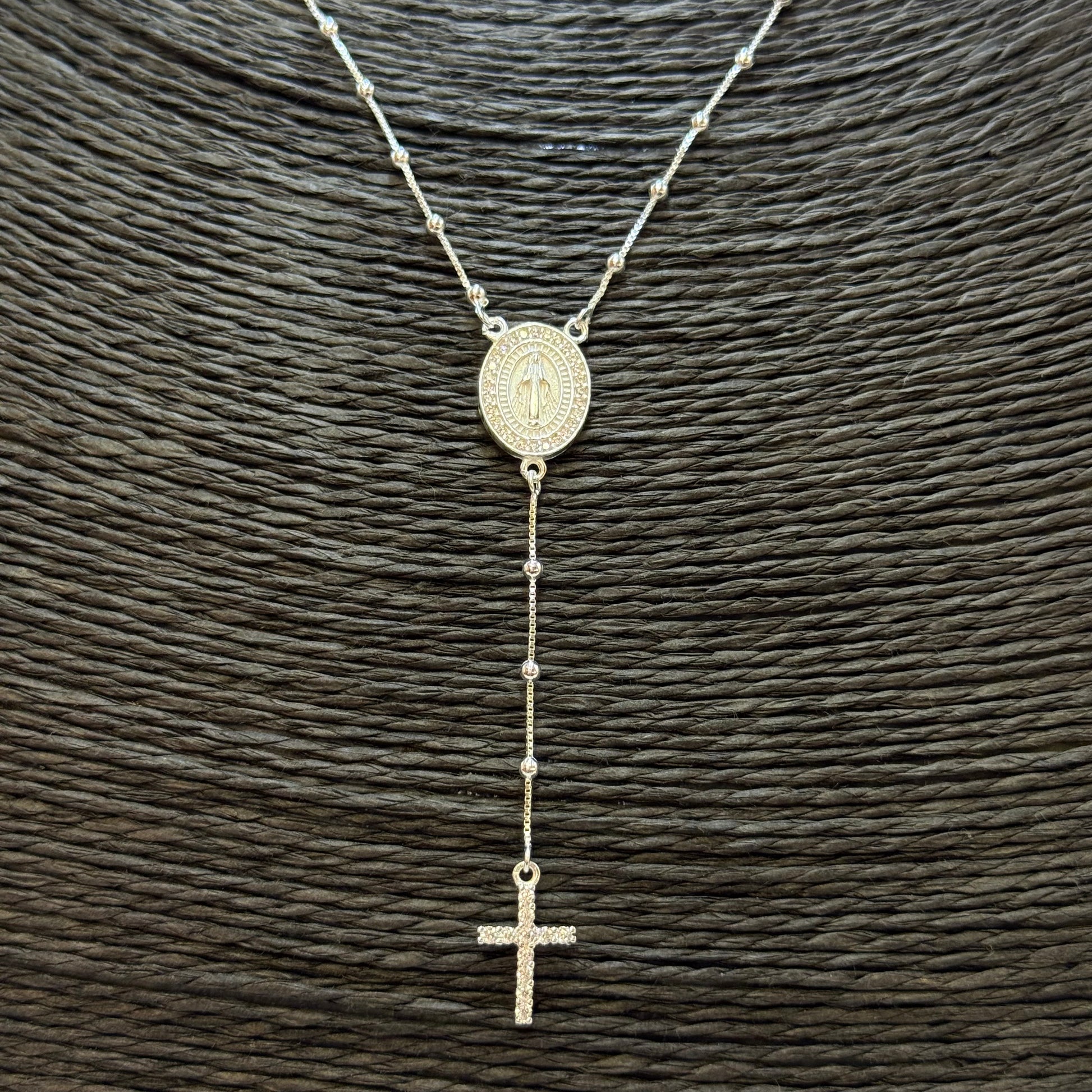 Joyas por Mayor Joyas Bañadas en Plata por Mayor Insumos para Joyas CP234 Rosario Virgen de los milagros Borde con mini circones 14x1 mm Cadena veneciana bolitas de 2 mm 60 cm Largo cascada 5.5 mm cruz con circones 10x8 mm Cadena Terminada Baño Plata