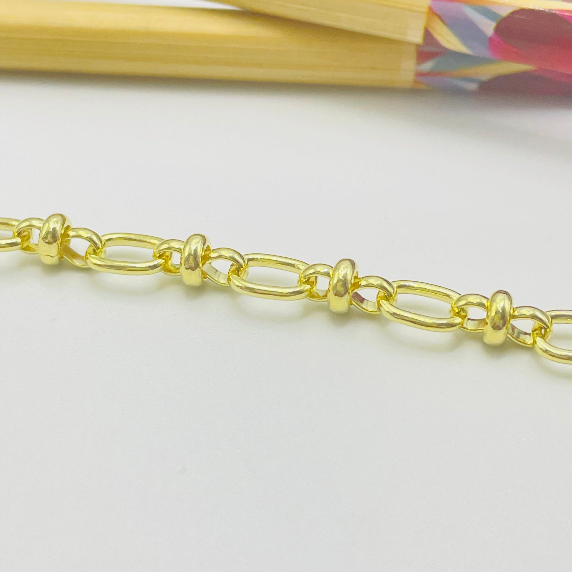 Joyas por Mayor Joyas Bañadas en Oro por Mayor Insumos para Joyas PO23 Pulsera Eslabones Alternados 8 x 5.5 mm Espesor 1 mm Largo 17 cm mas extensor de 3 cm terminal mini corazón Pulsera Baño Oro