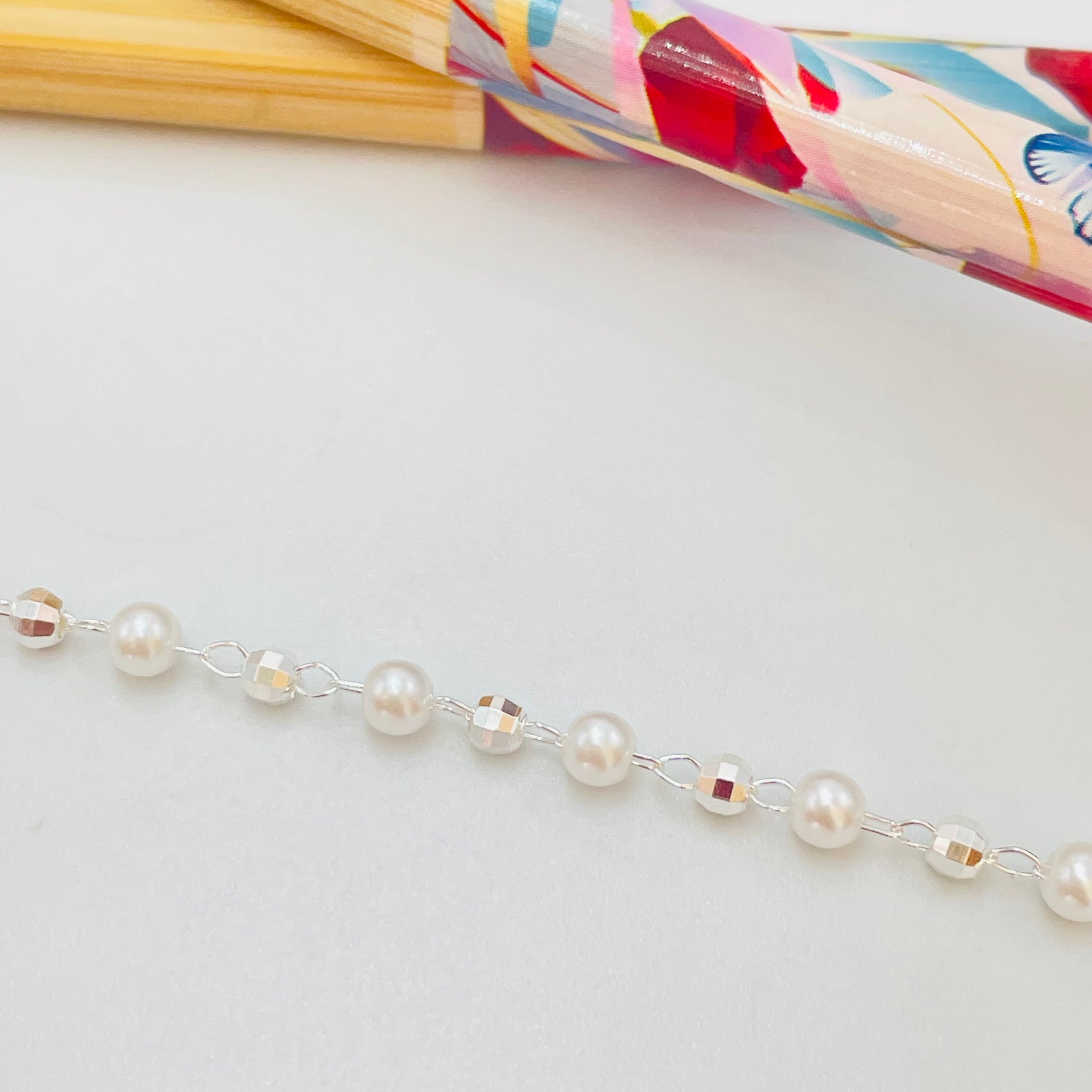 Joyas por Mayor Joyas Bañadas en Plata por Mayor Insumos para Joyas PP25 Pulsera Perlas diá. 3.5 mm y bolitas facetadas 2.8 mm Largo 17.5 cm más extensor con terminal mini corazón Pulsera Baño Plata