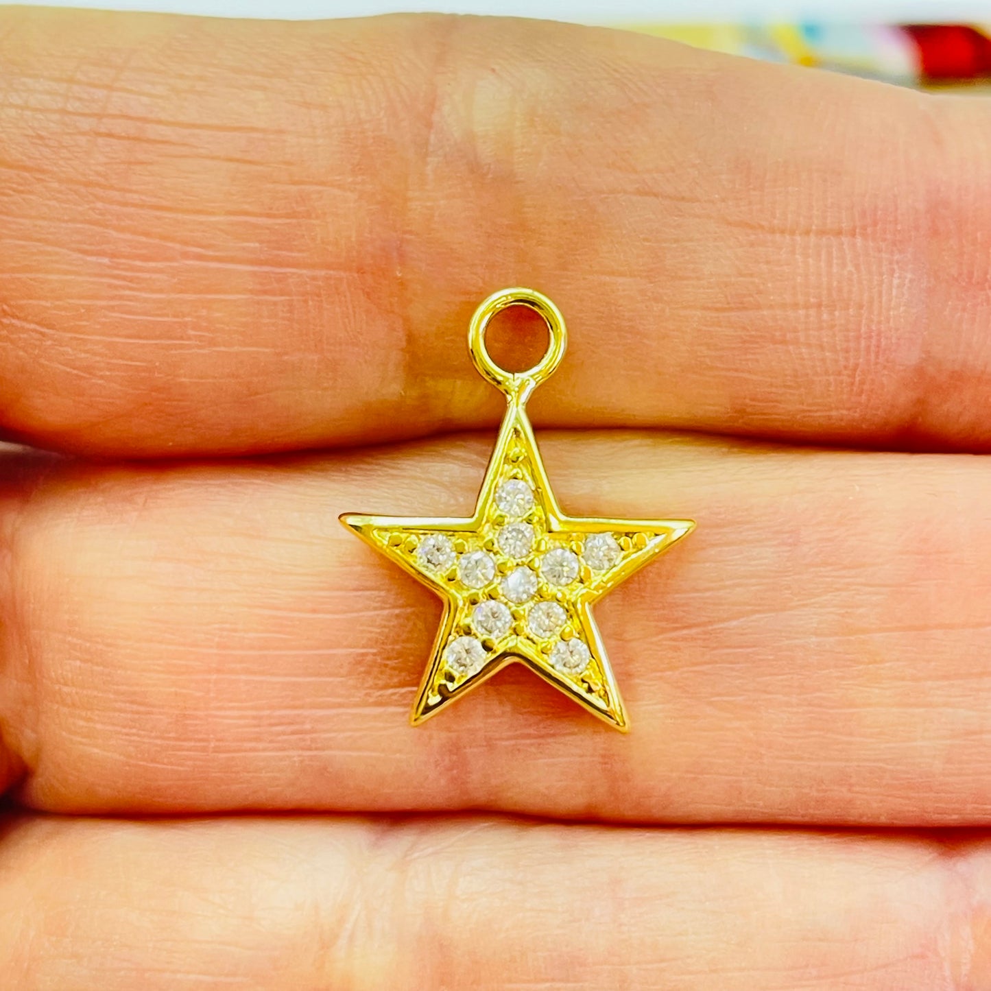 FO1219 Colgante Estrella con Circones 15 x 15 mm más argollita Espesor 1.8 mm Figura Baño Oro