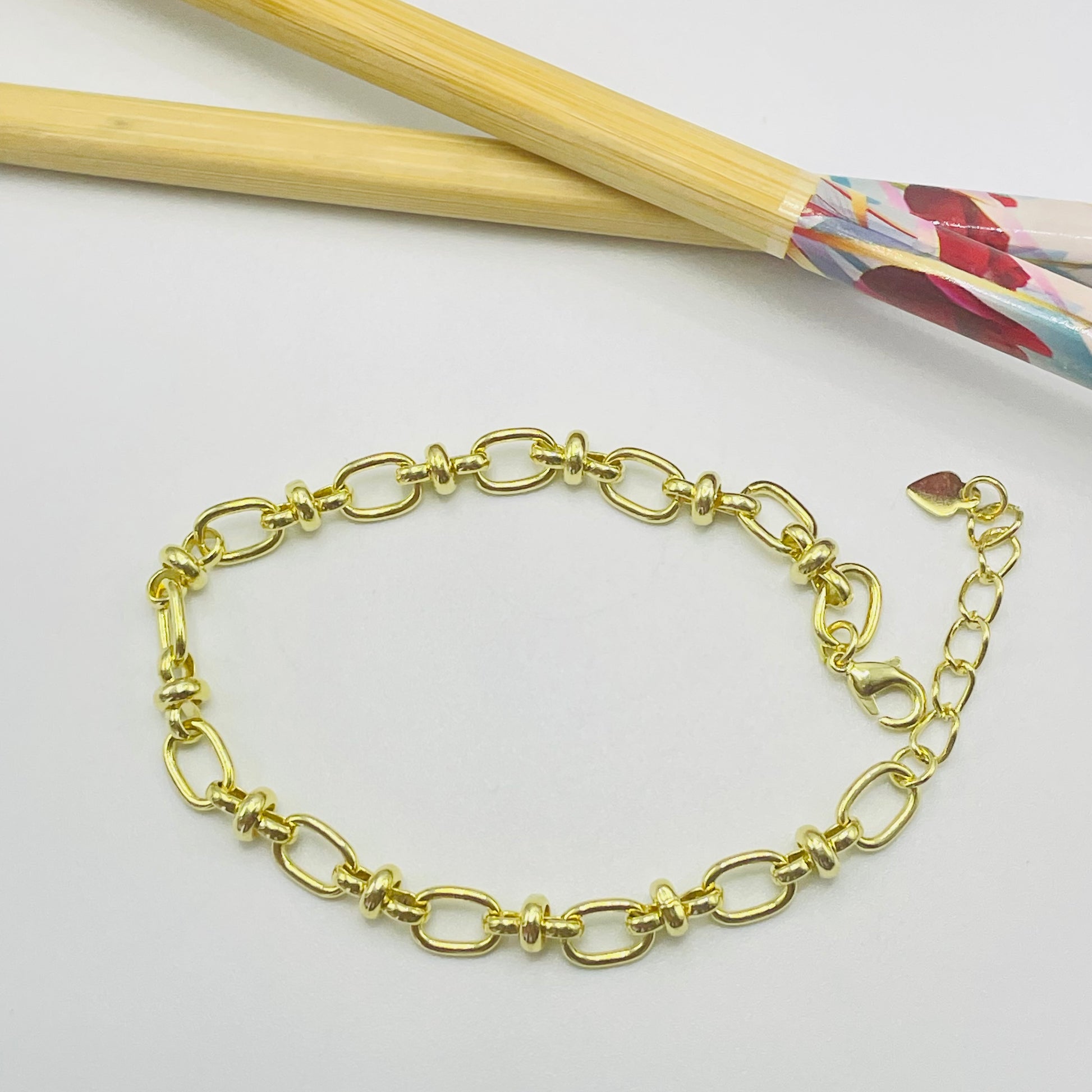 Joyas por Mayor Joyas Bañadas en Oro por Mayor Insumos para Joyas PO23 Pulsera Eslabones Alternados 8 x 5.5 mm Espesor 1 mm Largo 17 cm mas extensor de 3 cm terminal mini corazón Pulsera Baño Oro