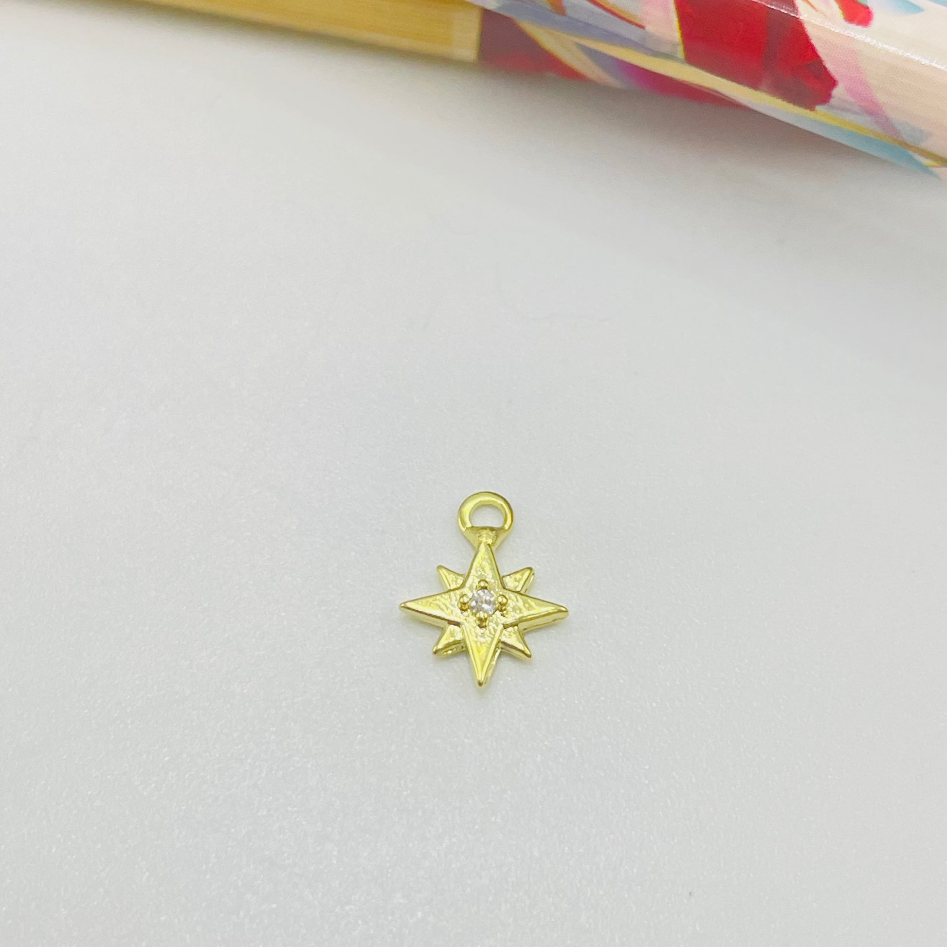 FO552 Estrella Guía 1 Circón Figura Baño Oro Figuras Bañadas en Oro y Plata hecho de Bronce Bañado en Oro 18K