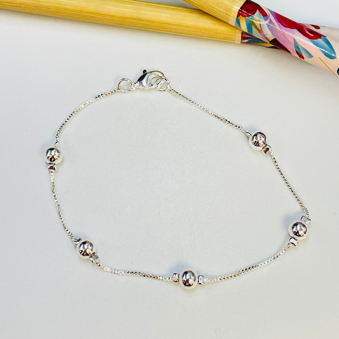 Joyas por Mayor Joyas Bañadas en Plata por Mayor Insumos para Joyas PP19 Pulsera Bolitas diá. 5 mm Cadena Veneciana espesor 1 mm Largo 16.5 cm Pulsera Baño Plata