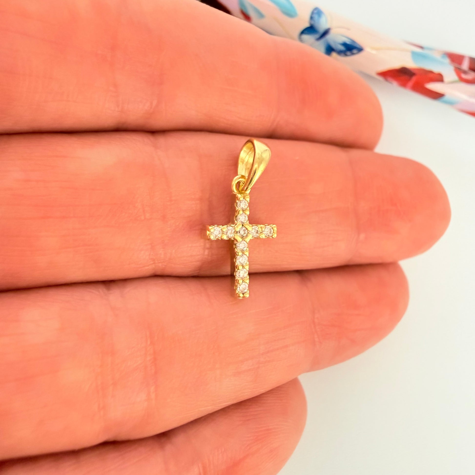 FO1067 Colgante Cruz Circones 11 x 8 mm mas valier Espesor 2 mm Figura Baño Oro