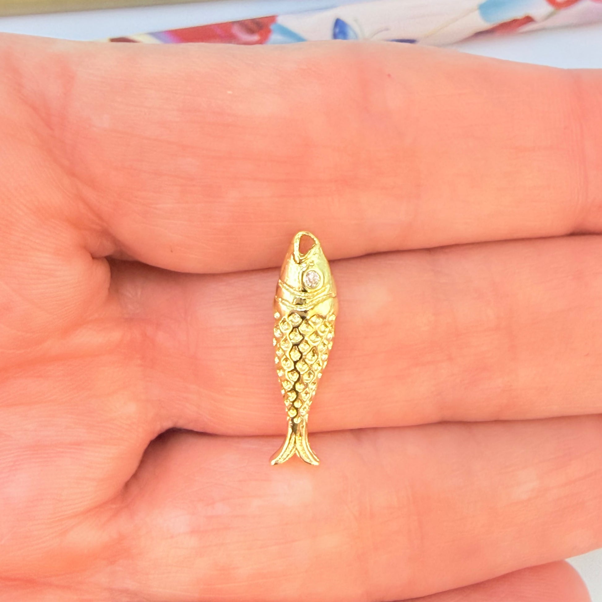 Joyas por Mayor Joyas Bañadas en Oro por Mayor Insumos para Joyas FO1261 Colgante Pez Koi Abombado 20 x 5.5 mm Espesor 1 mm Figura Baño Oro