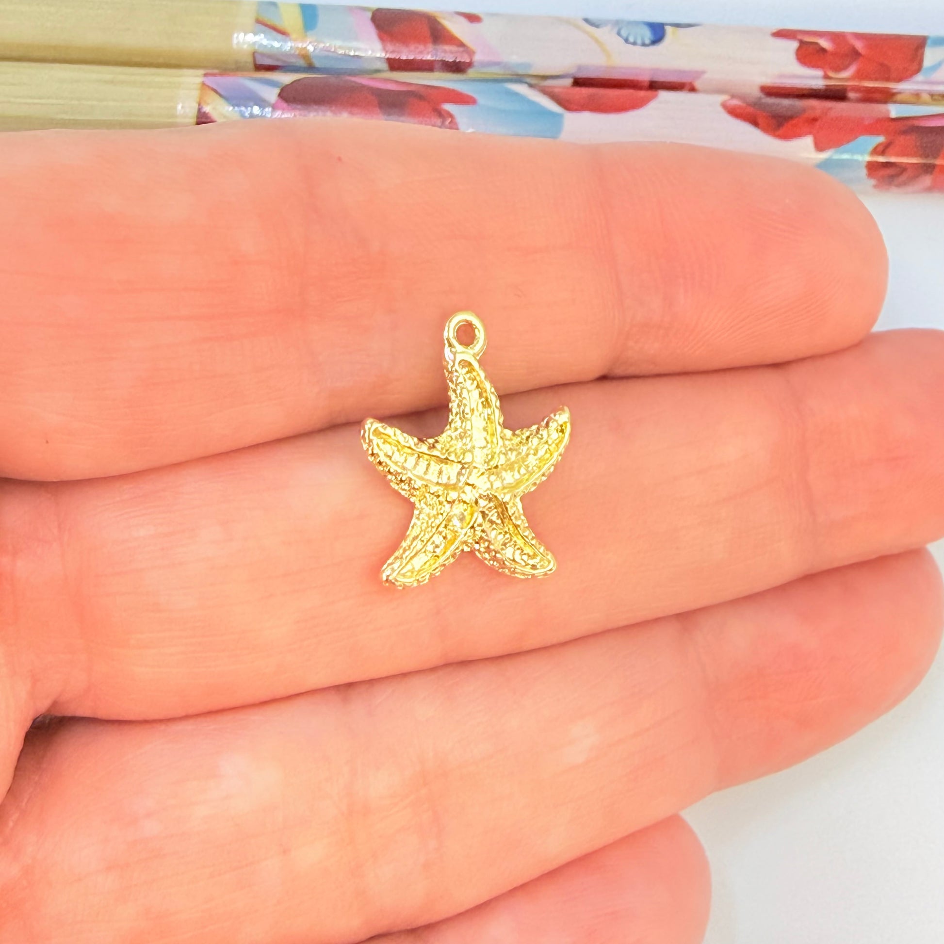 Joyas por Mayor Joyas Bañadas en Oro por Mayor Insumos para Joyas FO1274 Colgante Estrella de Mar 14 x 14 mm más argollita Espesor 1.5 mm Figura Baño Oro