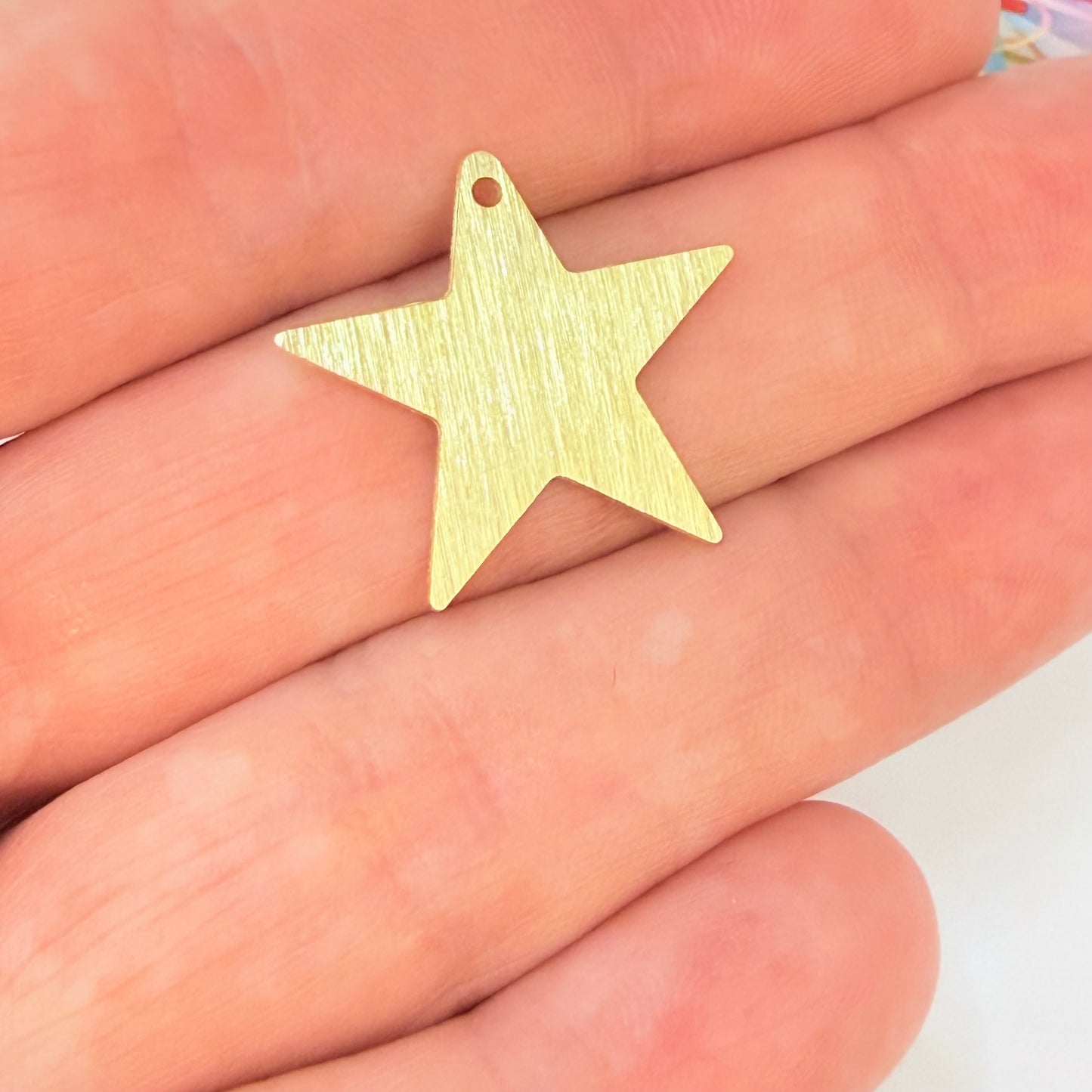 Joyas por Mayor Joyas Bañadas en Oro por Mayor Insumos para Joyas FO1278 Colgante Estrella Lijada 20 mm con perforación Espesor 0.6 mm Figura Baño Oro