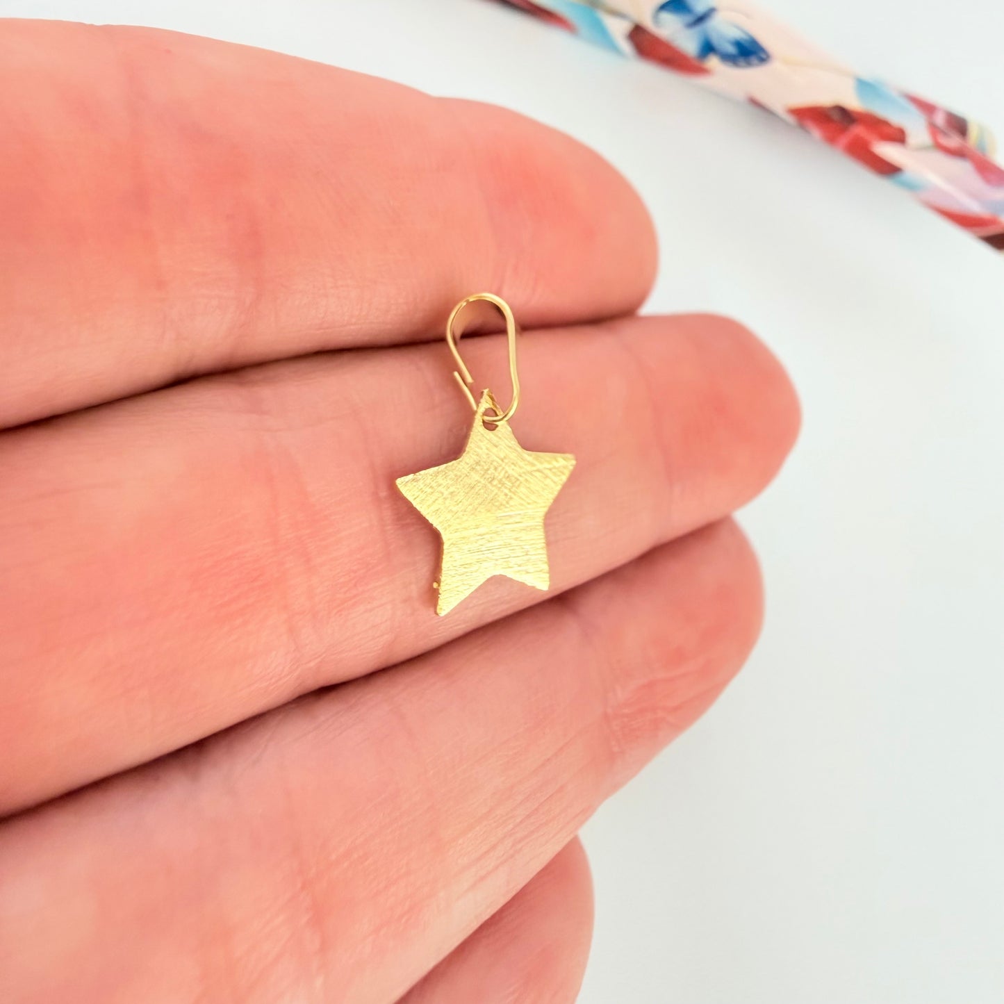 FO942 Colgante Estrella Lijada 13x13 mm más balier Figura Baño Oro Figuras Bañadas hecho de Bronce Bañado en Oro 18K Joyas Bañadas en Oro