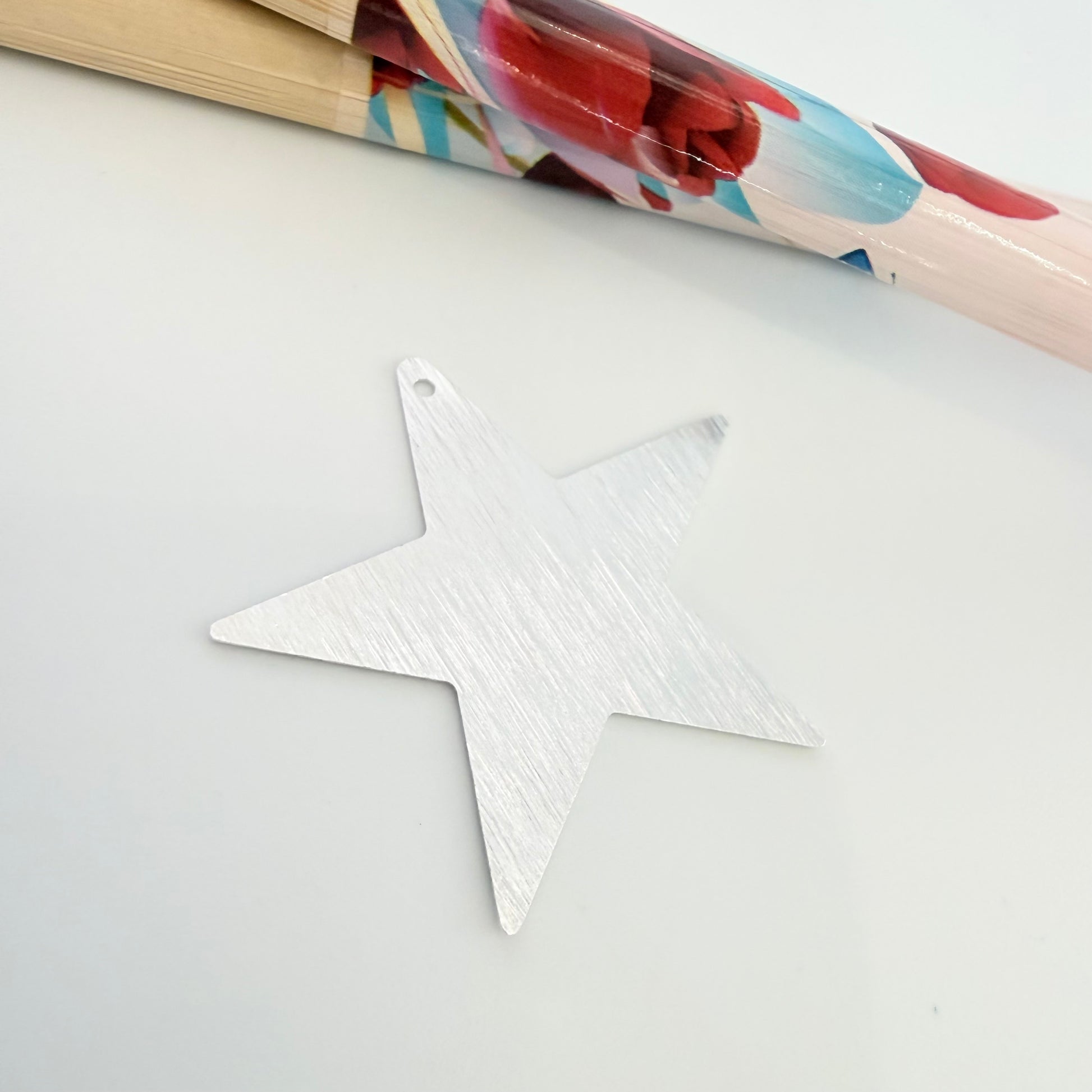 Joyas por Mayor Joyas Bañadas en Plata por Mayor Insumos para Joyas FP1277 Colgante Estrella Lijada 30 mm con perforación Espesor 0.6 mm Figura Baño Plata