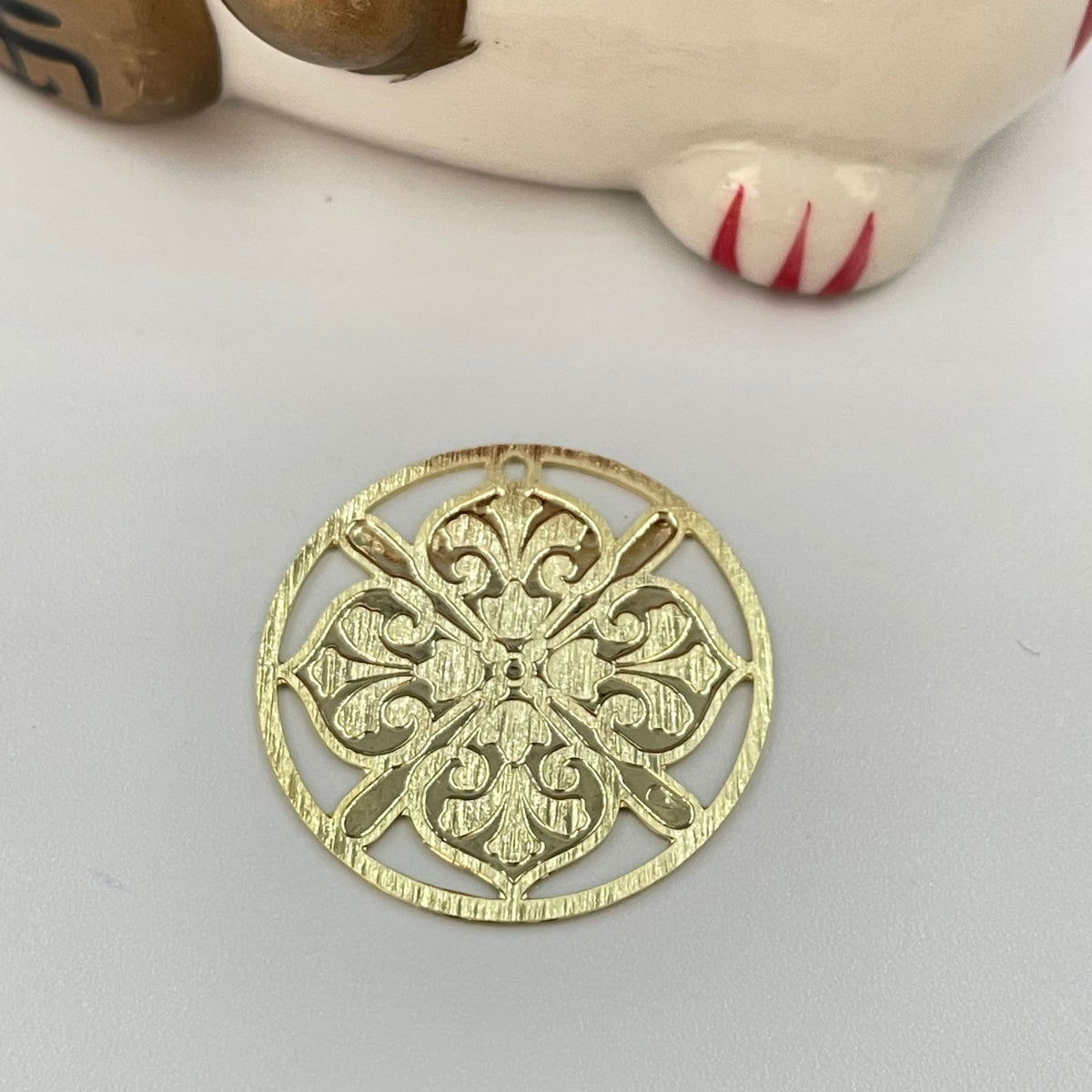 FO764 Mandala Redonda Calada con diseño flor 25 mm Figura Baño Oro