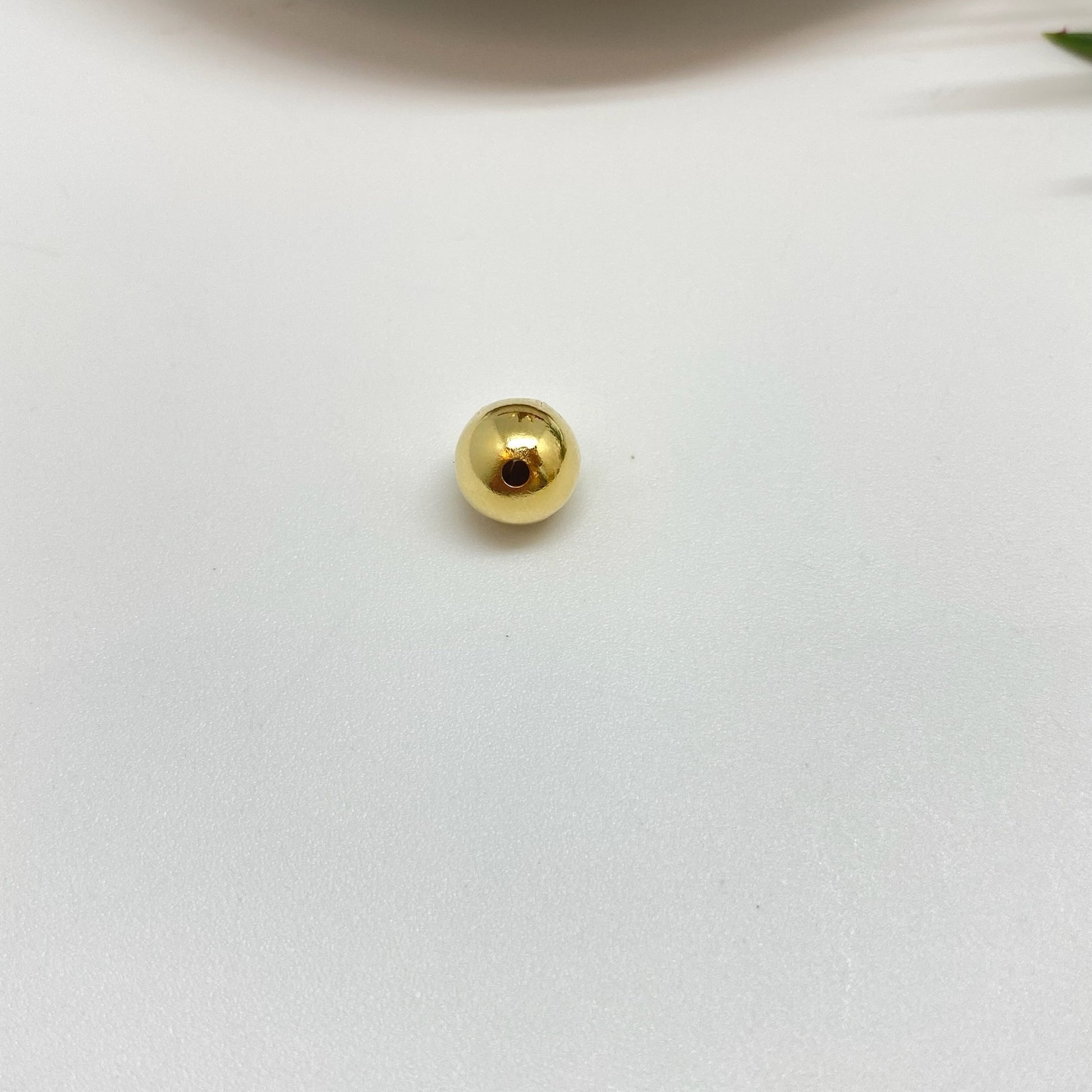 Joyas por Mayor Joyas Bañadas en Oro por Mayor Insumos para Joyas MO49 Bolita 8 mm Perforación 2 mm Accesorio Baño Oro