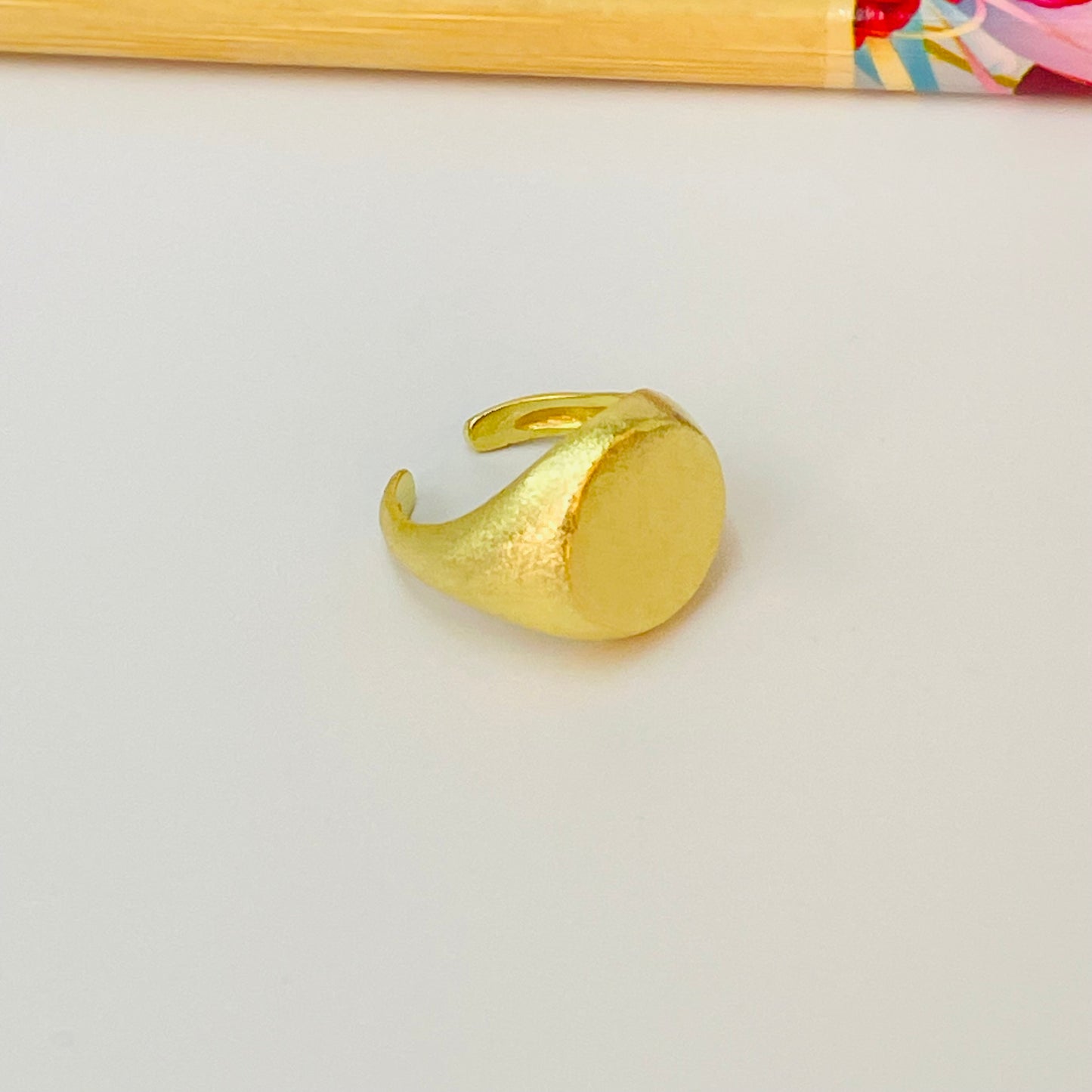 WO81 Anillo Chevalier Sello Lijado diá. 12 mm ancho argolla de 9 a 3 mm Medida app. 6 Anillo Baño Oro