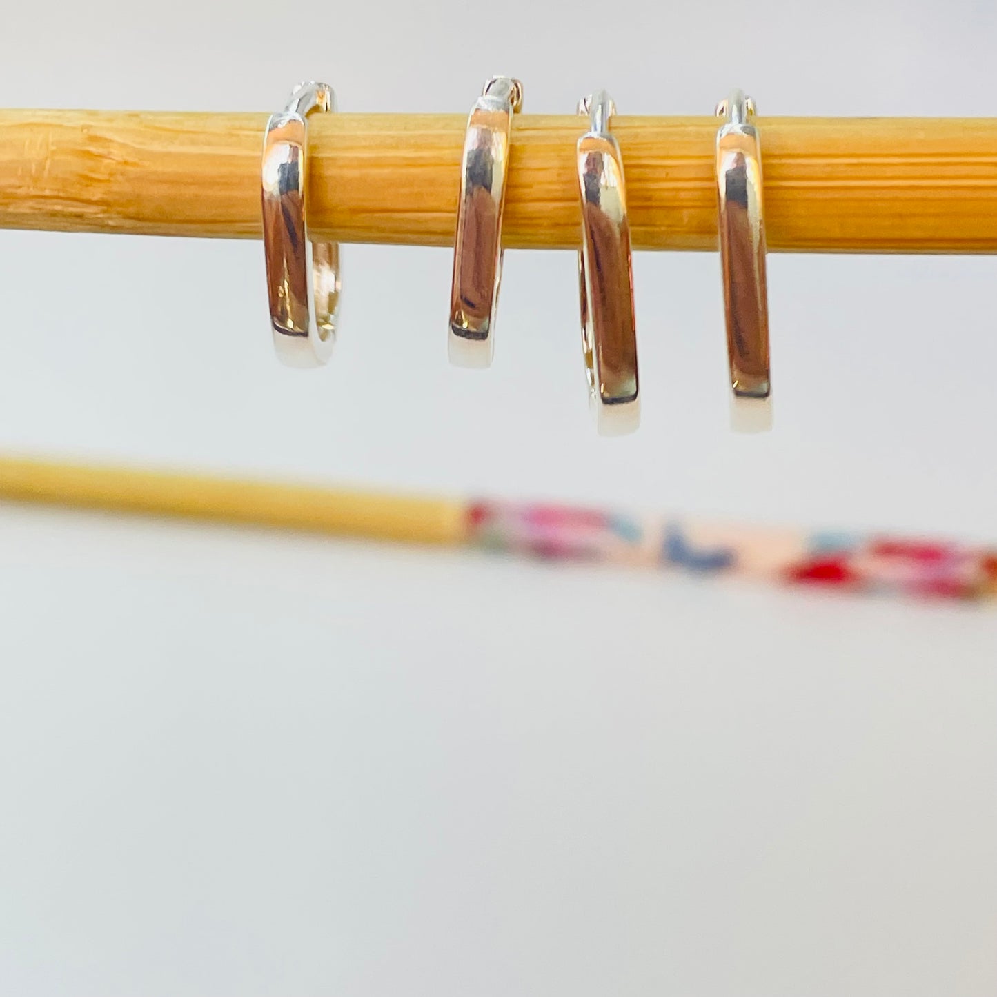 Joyas por Mayor Joyas Bañadas en Plata por Mayor Insumos para Joyas XP573 Aro Argolla Rectangular Small y Medium Ancho 2.2 Espesor 1.2 mm Aro Baño Plata