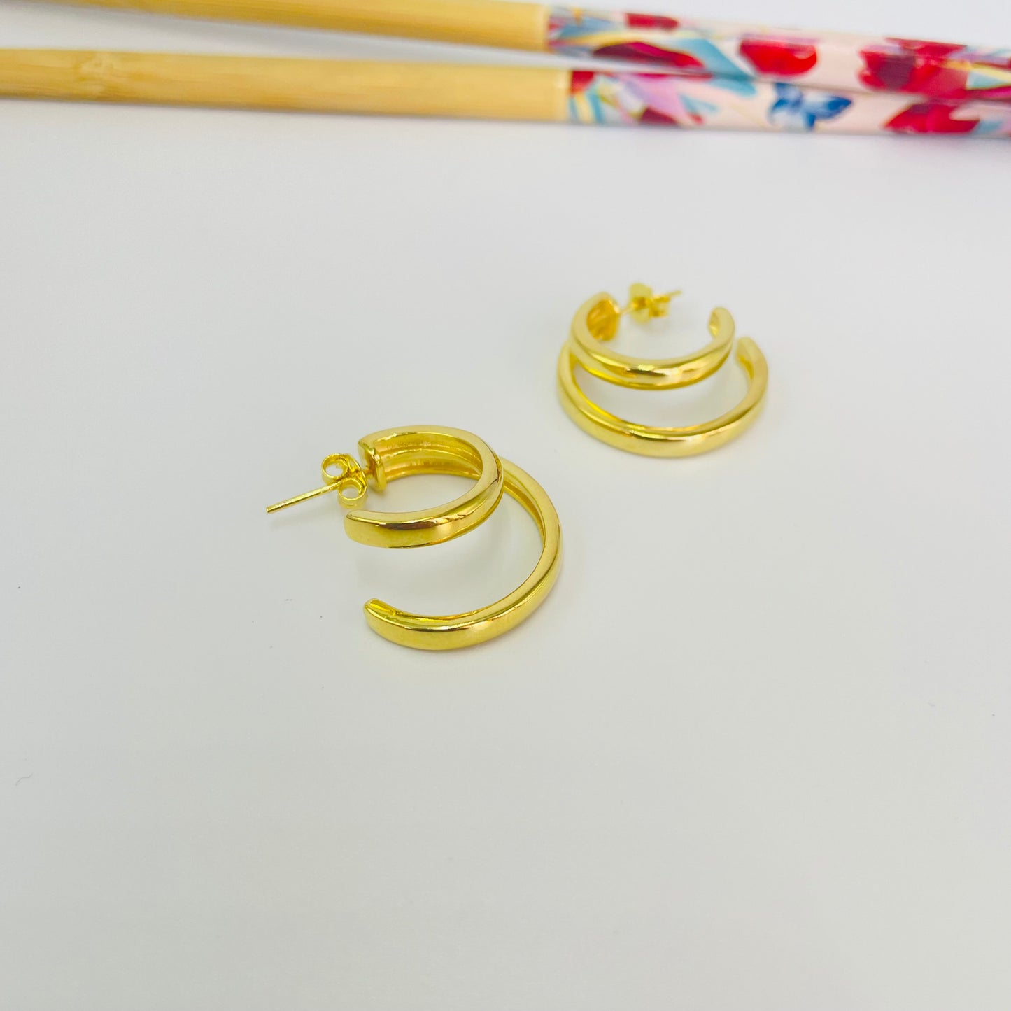 XO574 Aro Doble Argolla 24 x 18 mm Ancho Argollas 3 mm Espesor 2 mm Ancho Total 10 mm app Aro Baño Oro