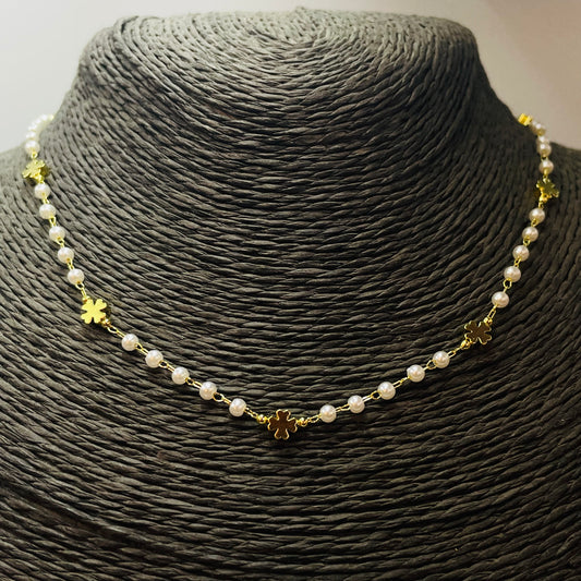 CO237 Collar Perlas diá. 3 mm con mini cruces 5 x 5 mm espesor 3 mm Largo 40 cm Collar Terminado Baño Oro