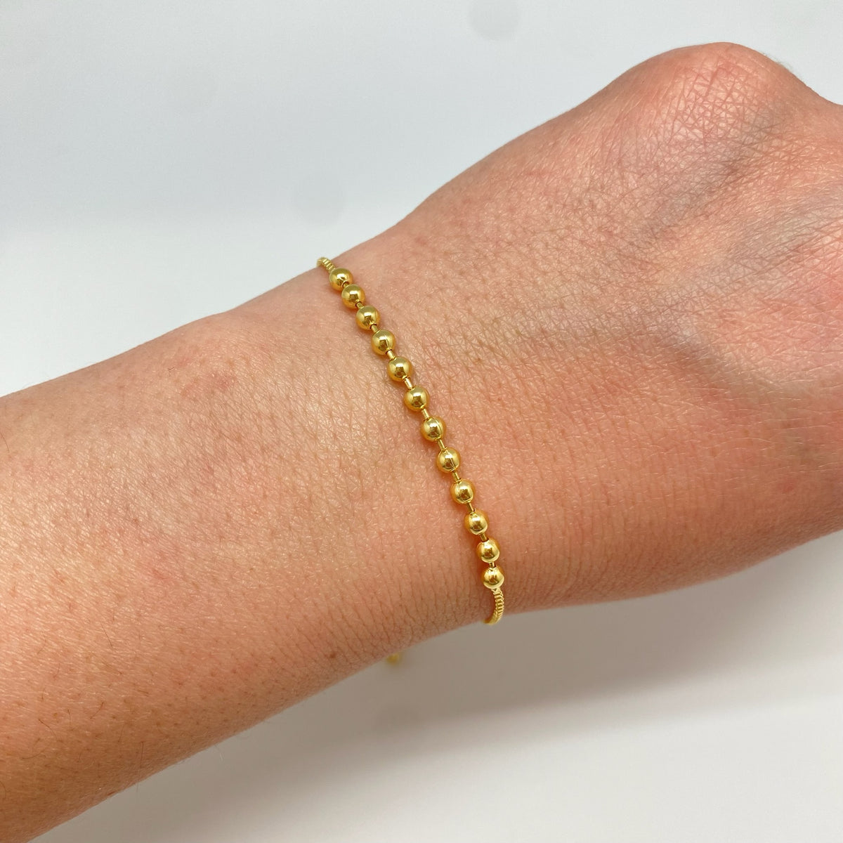 PO43 Pulsera Regulable con bolitas de 3 mm Cadena veneciana de 1.2 mm Pulsera Baño Oro
