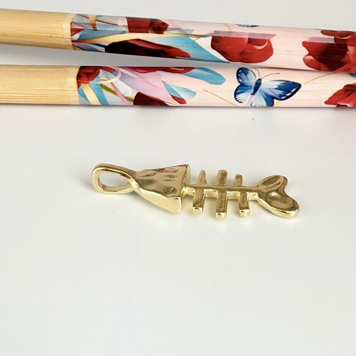 FO1276 Colgante Espina de Pez Martelado 20 x 9 mm más valier fijo Espesor 3.8 mm Figura Baño Oro