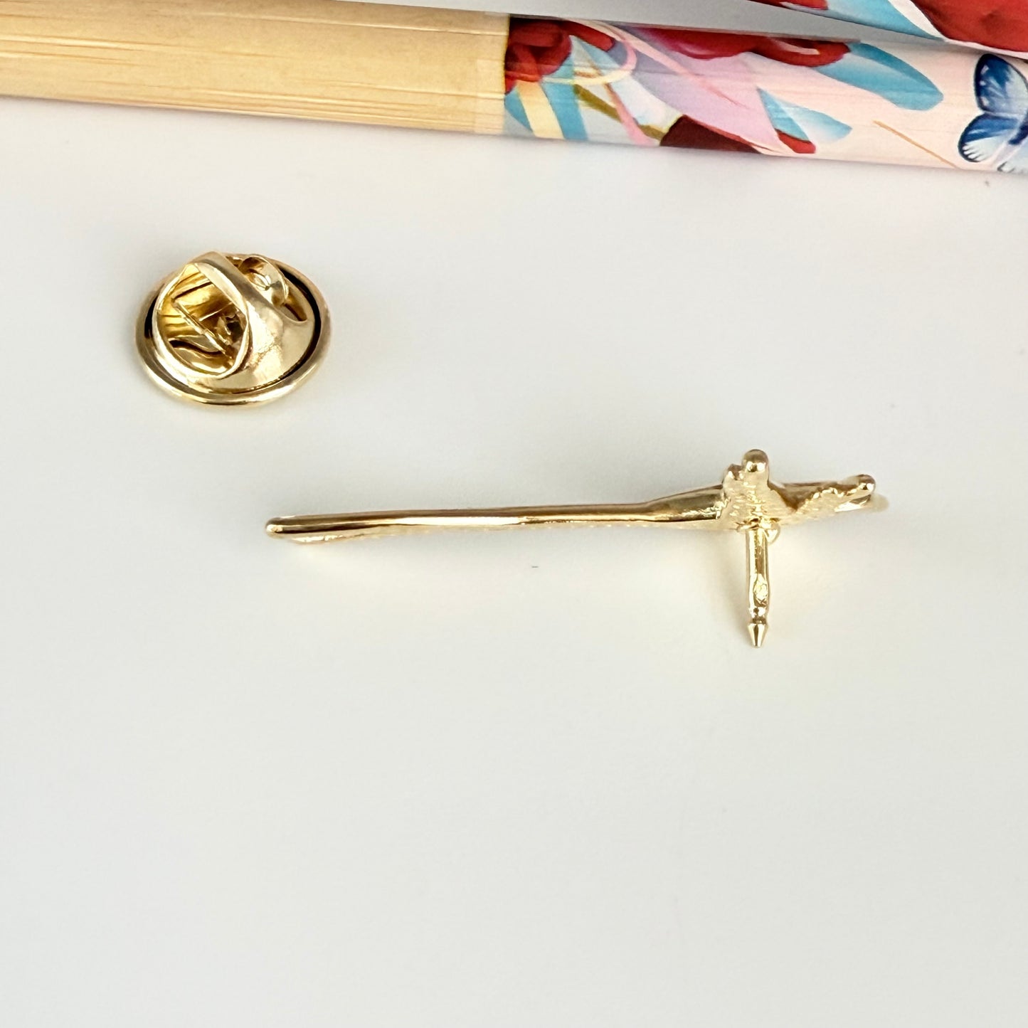 FO1268 Prendedor Pajarito 33 x 16 mm Espesor 2.1 mm Figura Baño Oro