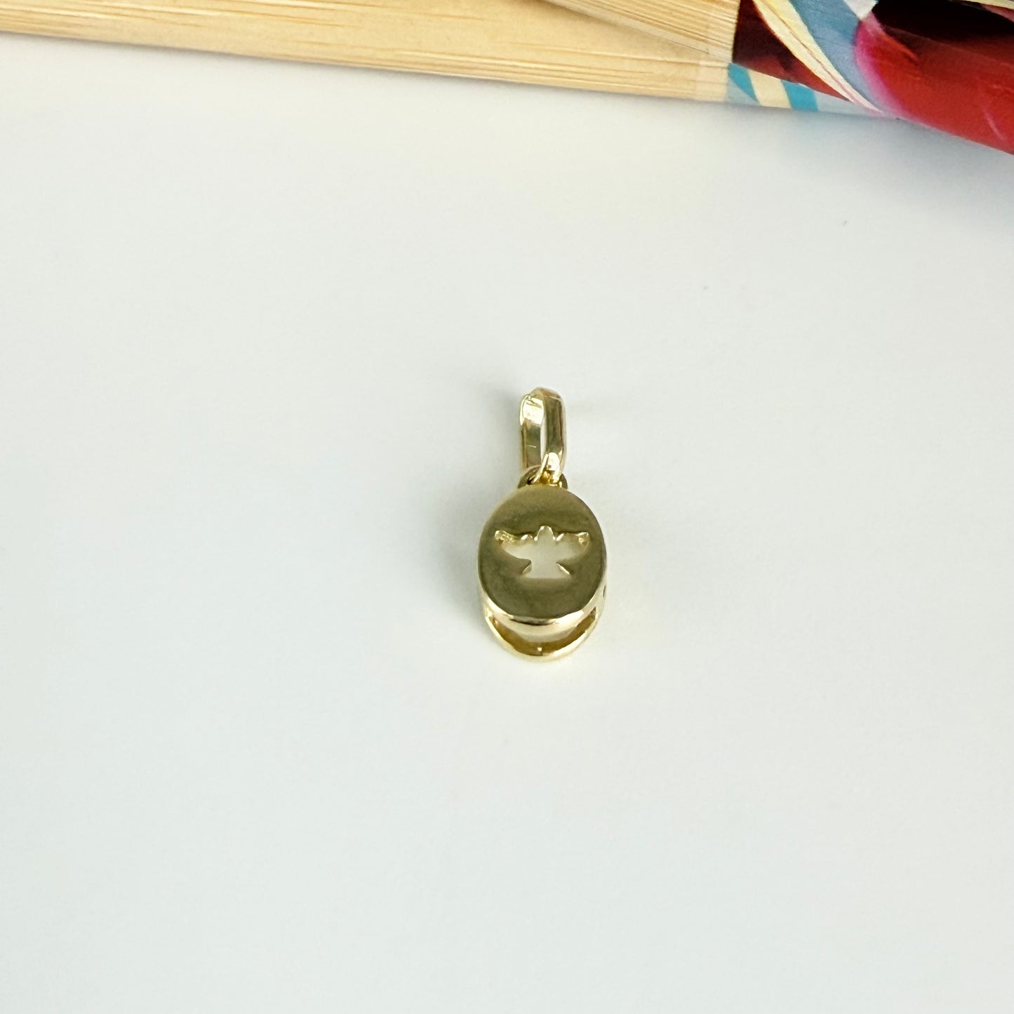 FO1250 Colgante Ovalado Espíritu Santo Calado con galería 8 x 6 mm más valier Espesor 3 mm Figura Baño Oro