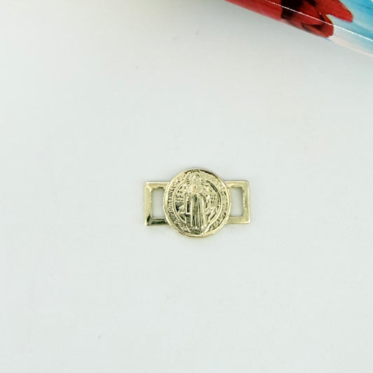 FO1252 Eslabón para pulsera San Benito doble faz diá. 9 mm más corchetes 5 x 2.5 mm Figura Baño Oro