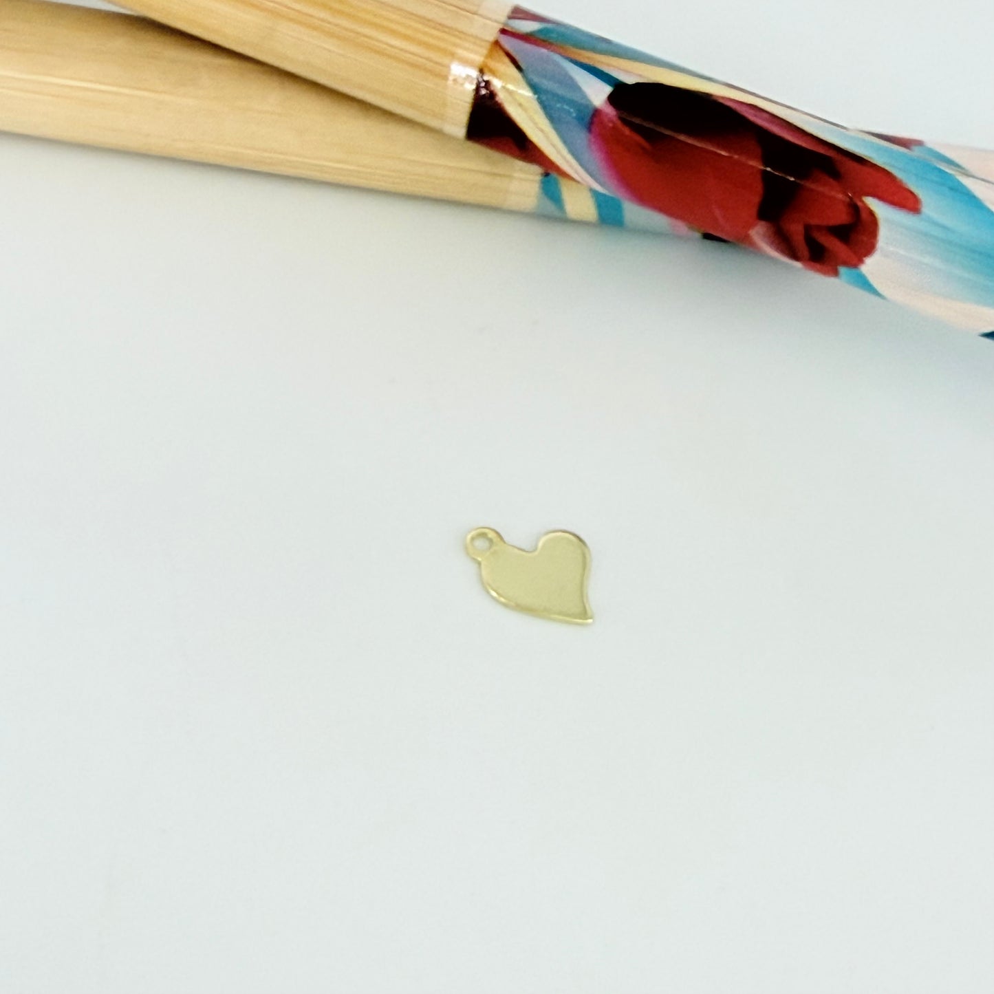 FO1254 Colgante o Terminal de Cadena Mini Corazón 7 x 7 mm más argollita 0.8 mm Figura Baño Oro