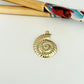 FO1258 Colgante Caracola Lado Derecho 20 x 16 mm más argollita Espesor 0.8 mm Figura Baño Oro