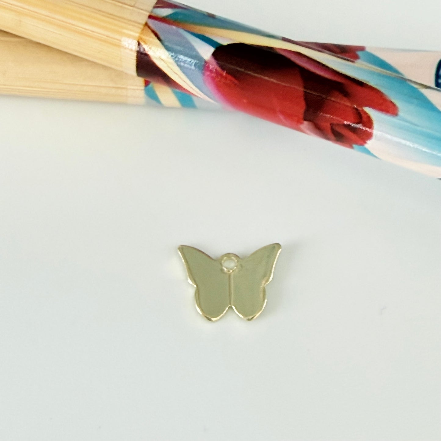 FO1256 Colgante Mariposa 7.5 x 10 mm Espesor 0.9 mm Figura Baño Oro