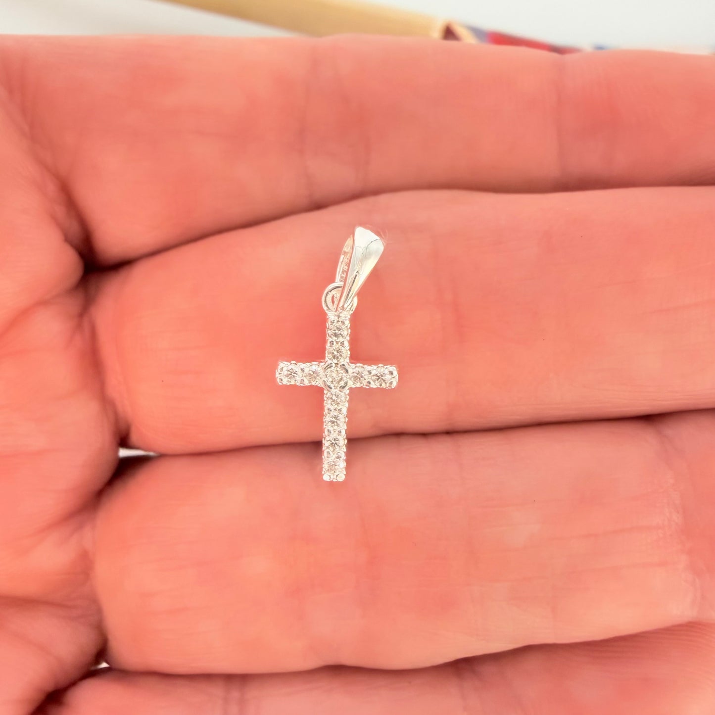 FP1067 Colgante Cruz Circones 11 x 8 mm mas valier Espesor 2 mm Figura Baño Plata