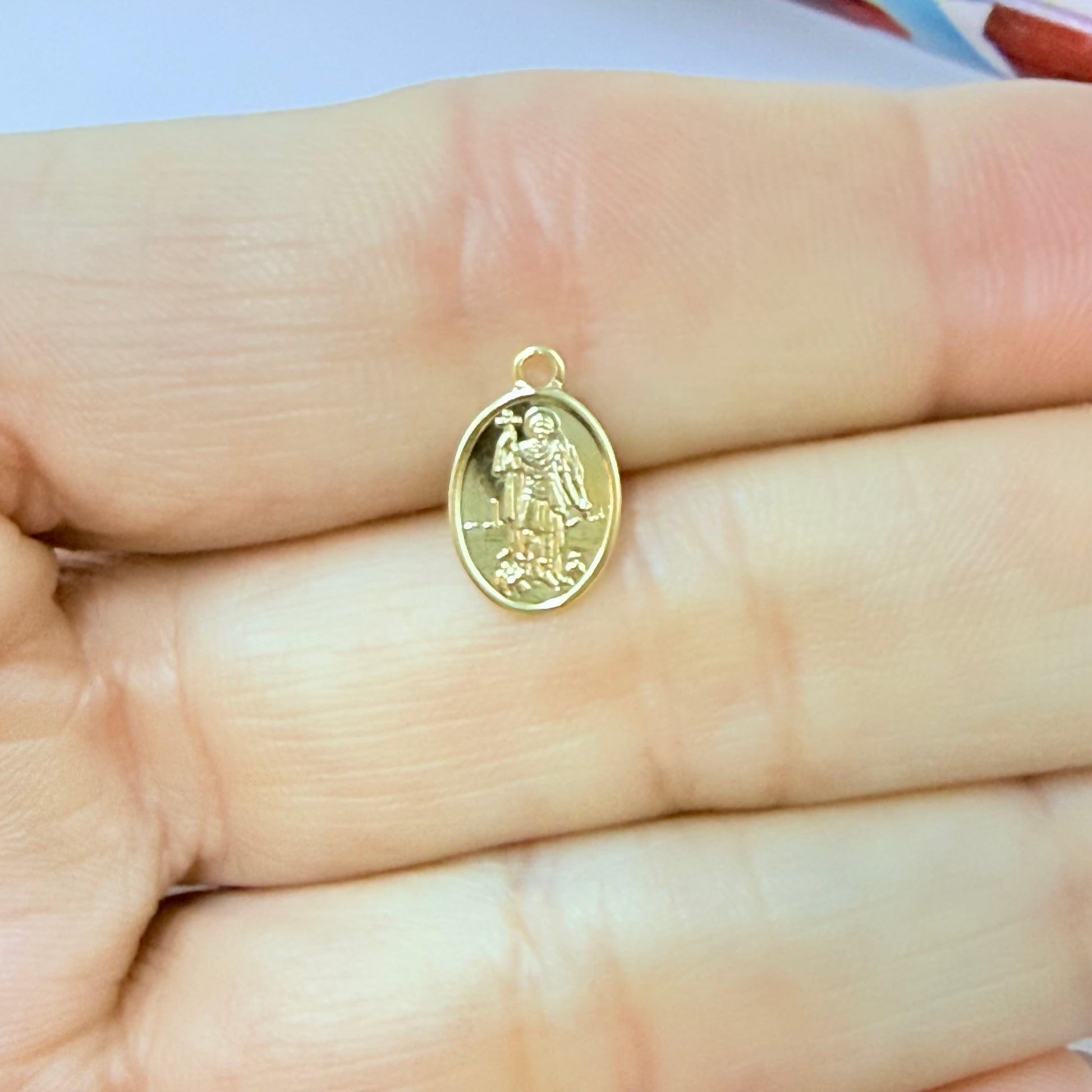 Joyas por Mayor Joyas Bañadas en Oro por Mayor Insumos para Joyas FO1284 Colgante Mini San Expedito 10 x 8 mm más argollita Espesor 0.8 mm Figura Baño Oro