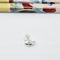FP1288 Colgante Patito 8 x 8 mm más argollita Espesor 3.5 mm Figura Baño Plata