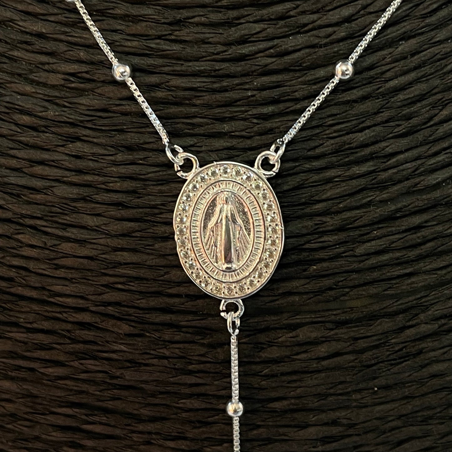 CP179 Rosario Virgen de los milagros Borde con mini circones 14x1 mm Cadena veneciana bolitas de 2 mm 40 cm mas extensor de 5 mm Largo cascada 5.5 mm cruz con circones 10x8 mm Collar Terminado Baño Plata Cadenas Bañadas hecho de Bronce Bañado en Plata 50 ml Joyas Bañadas en Plata